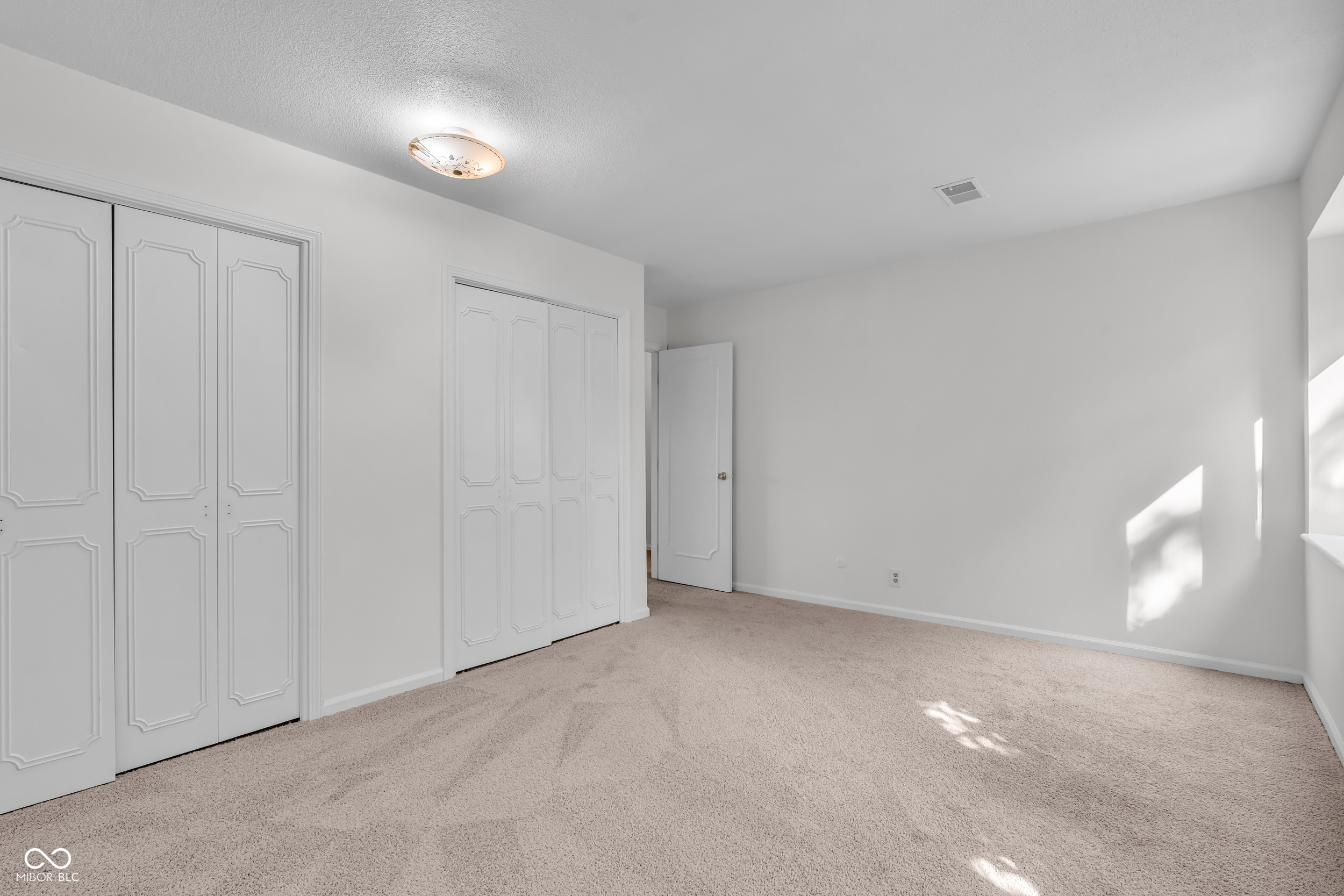 1151 Canterbury Square S