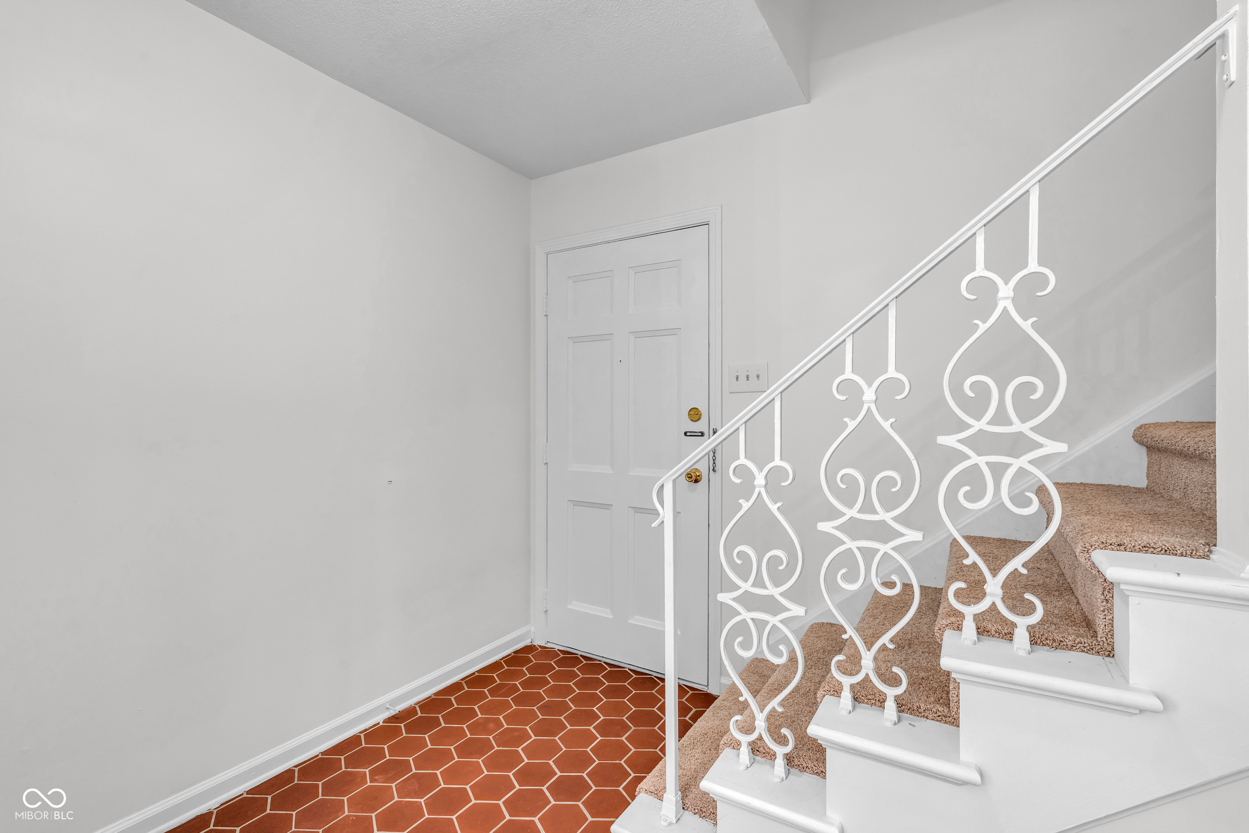 1151 Canterbury Square S