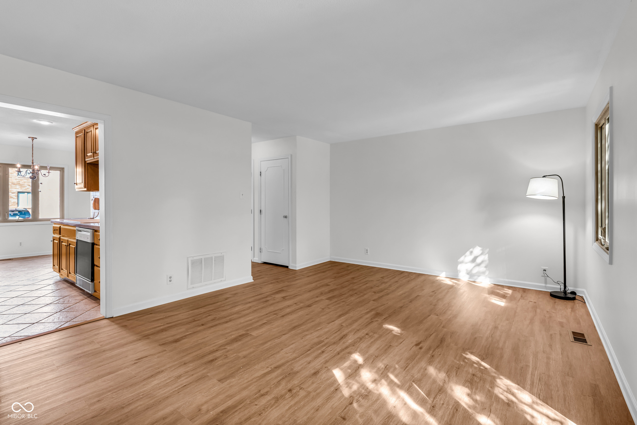 1151 Canterbury Square S