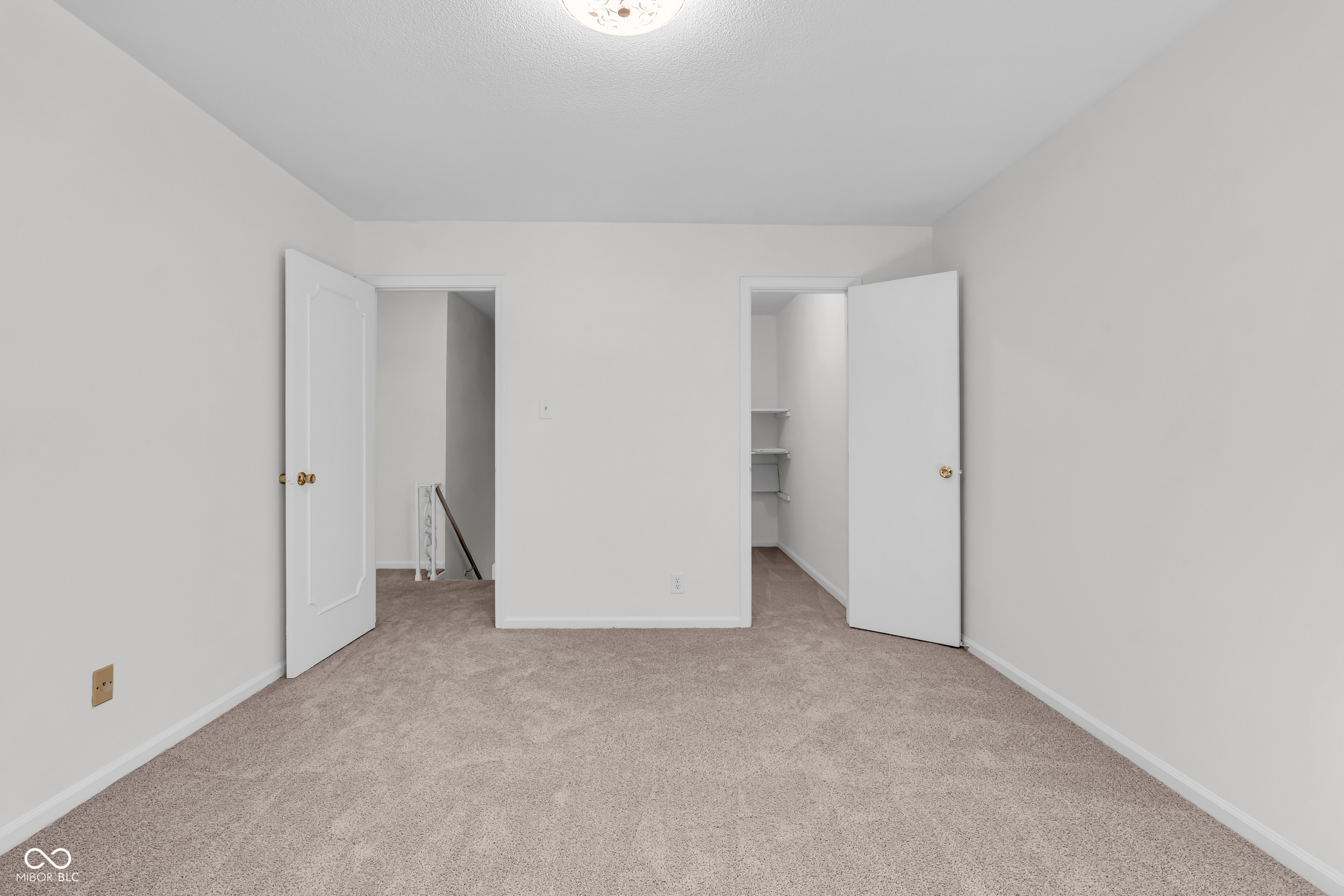 1151 Canterbury Square S