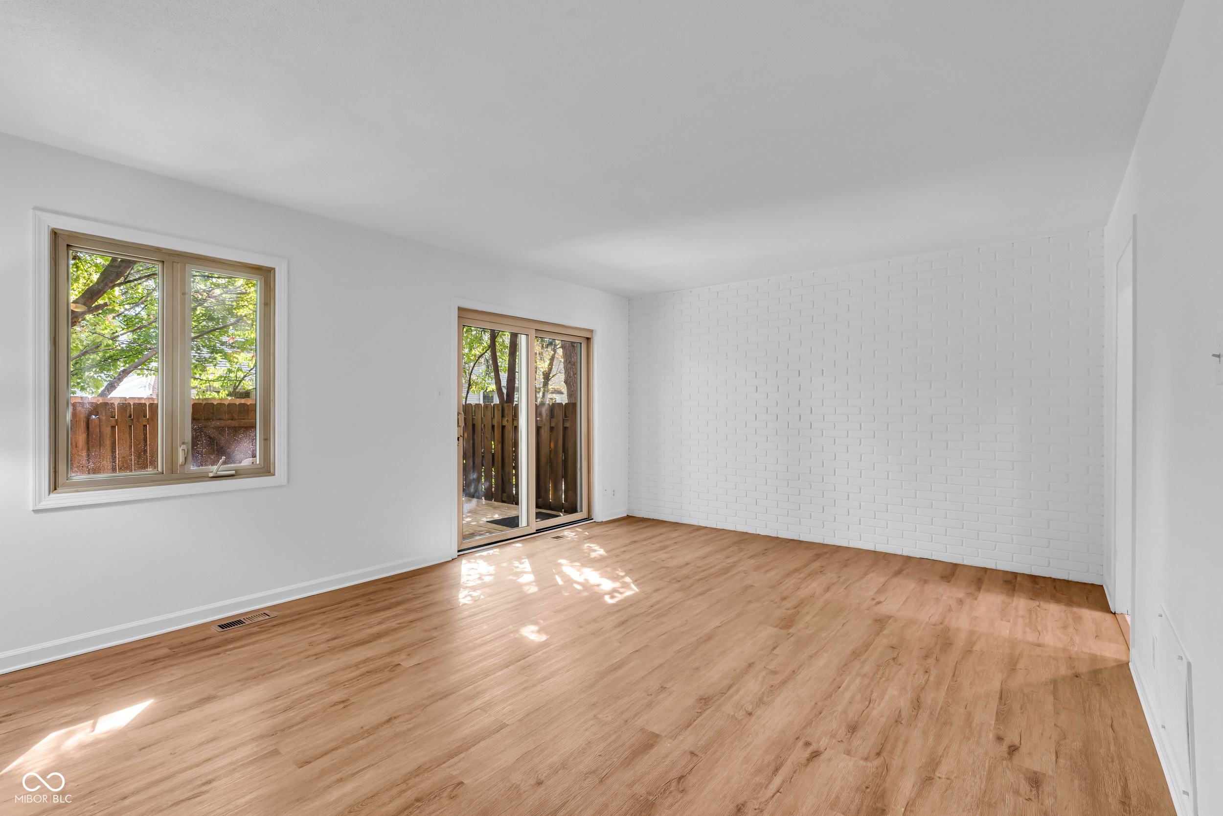 1151 Canterbury Square S