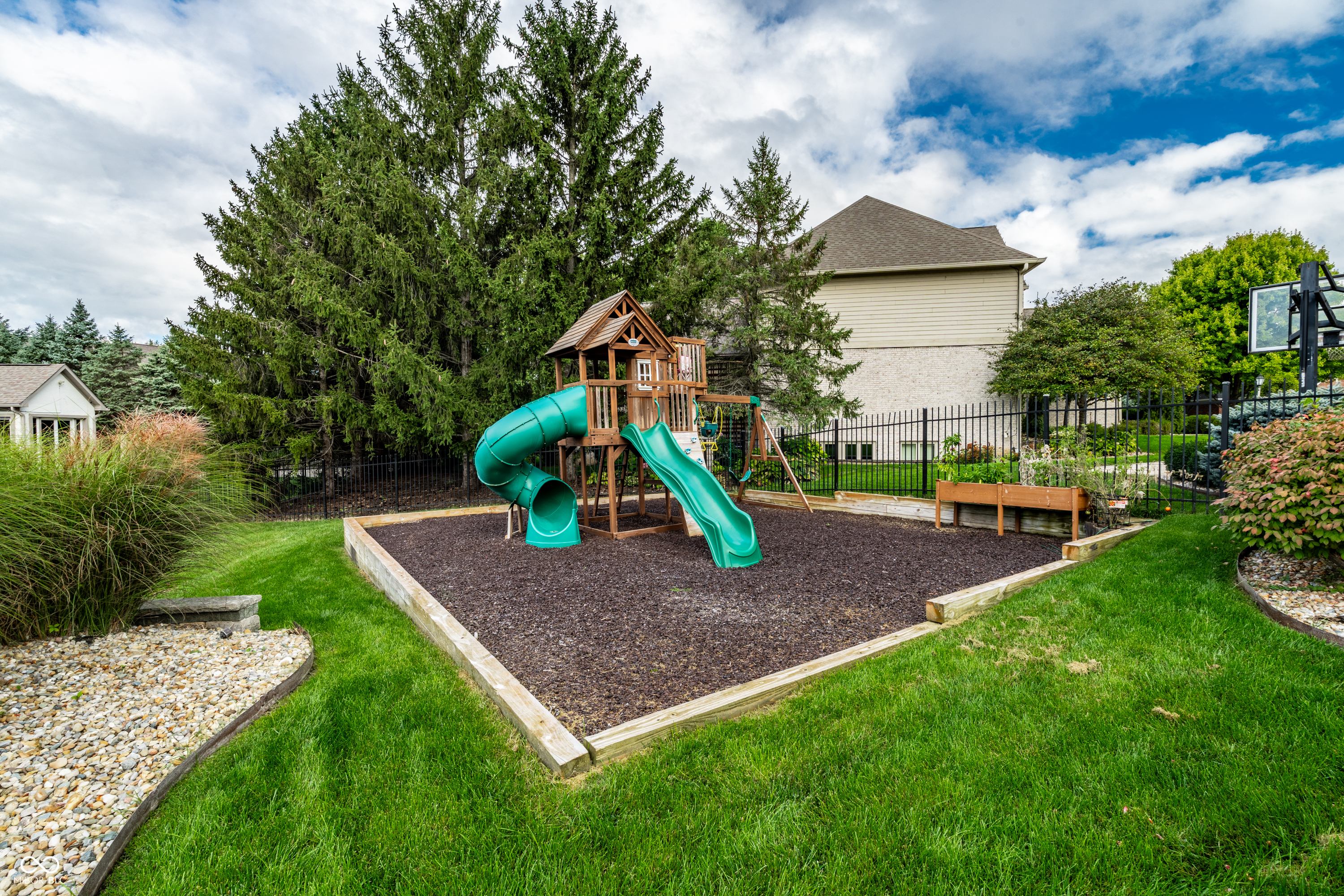 6528 Woodworth Court