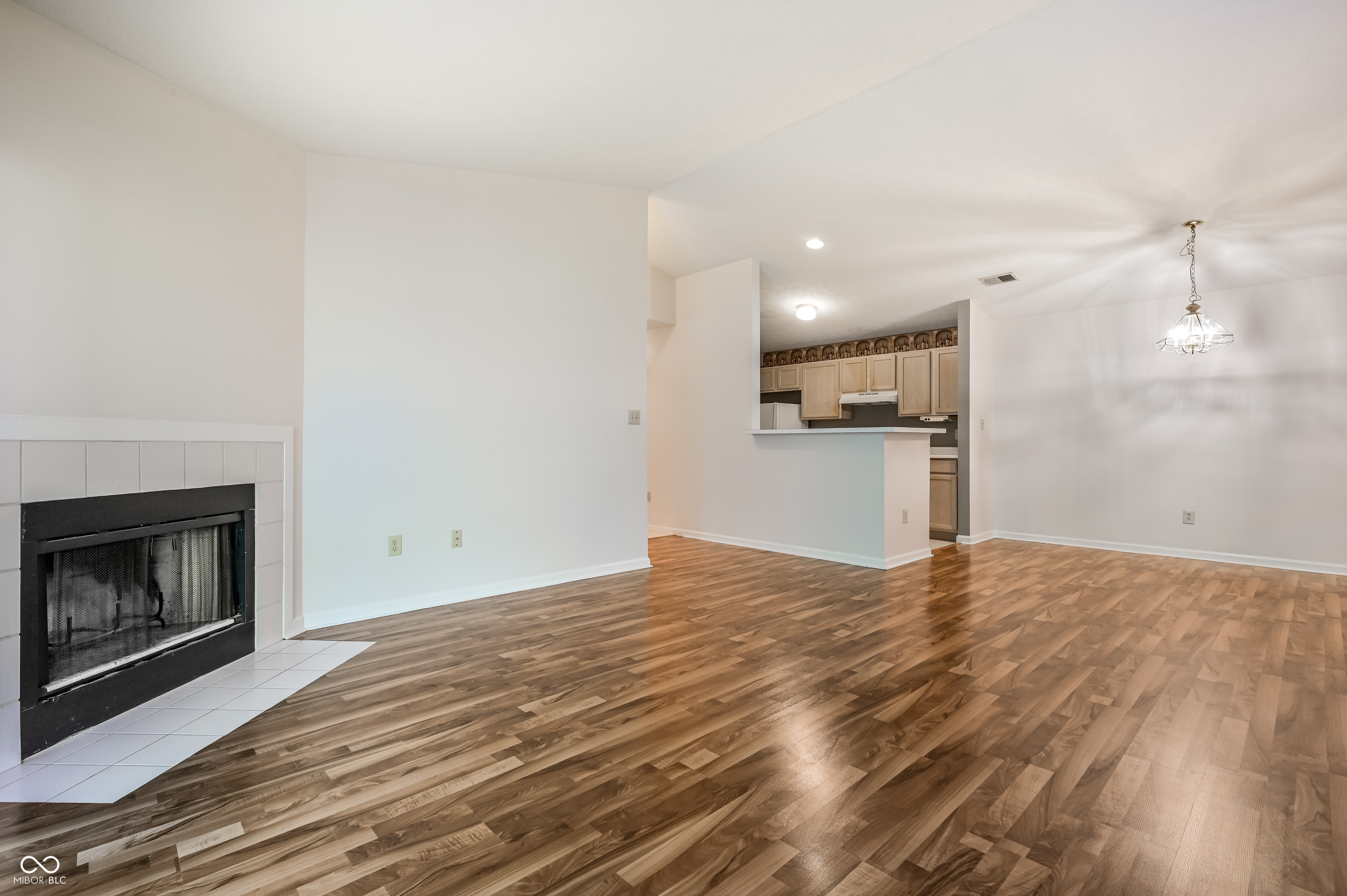 8418 Glenwillow Lane Unit: UNIT 206