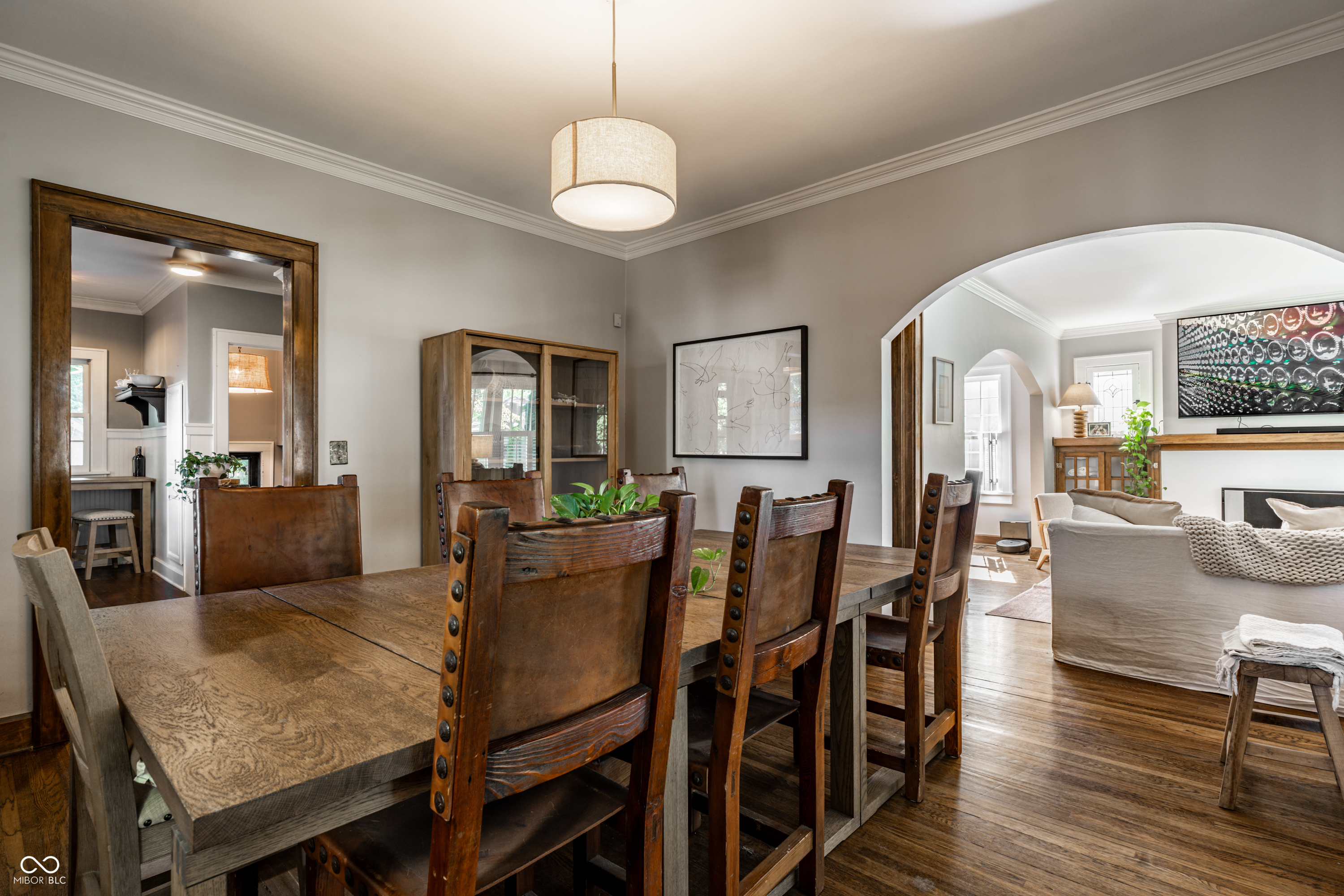 5681 Winthrop Avenue