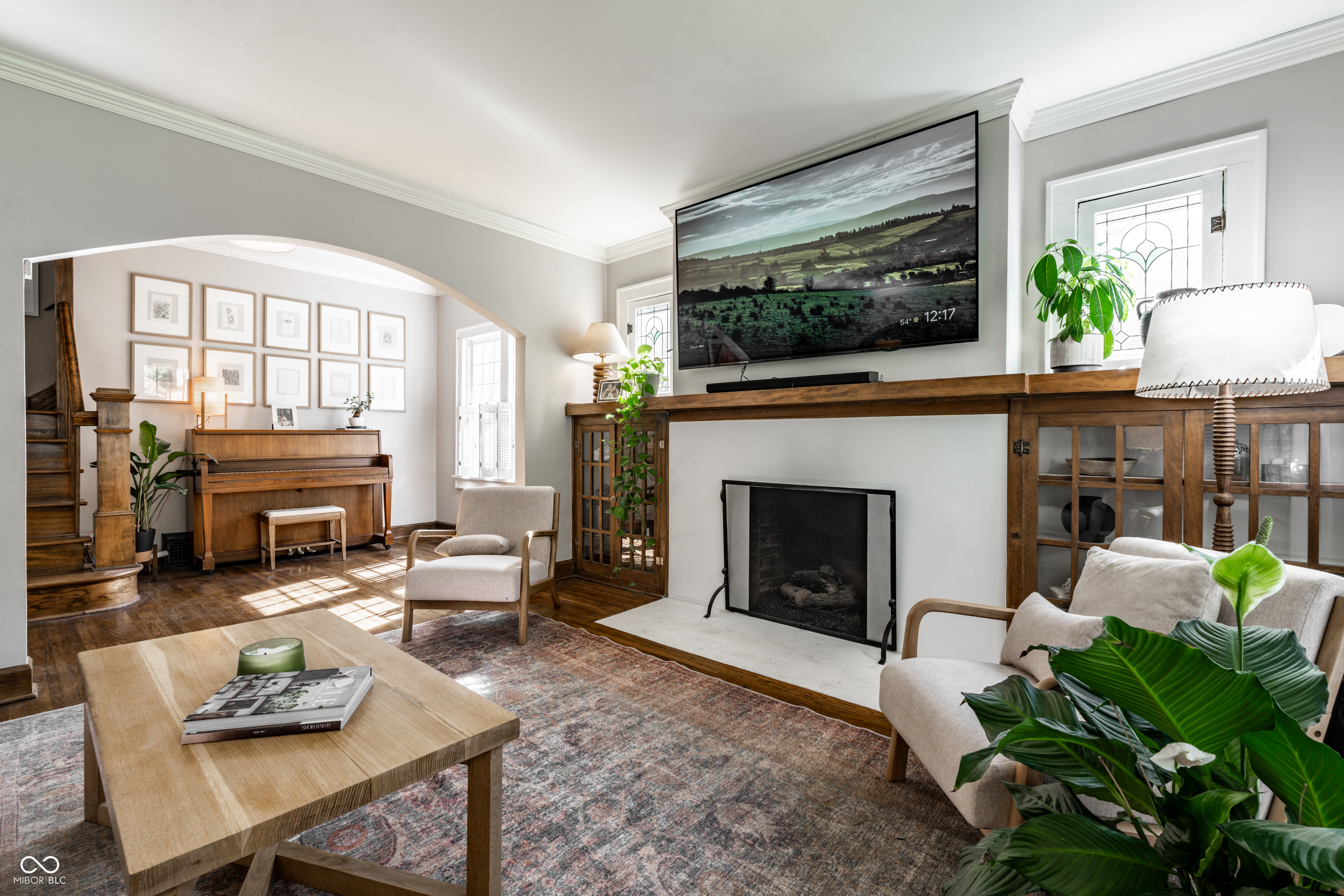 5681 Winthrop Avenue