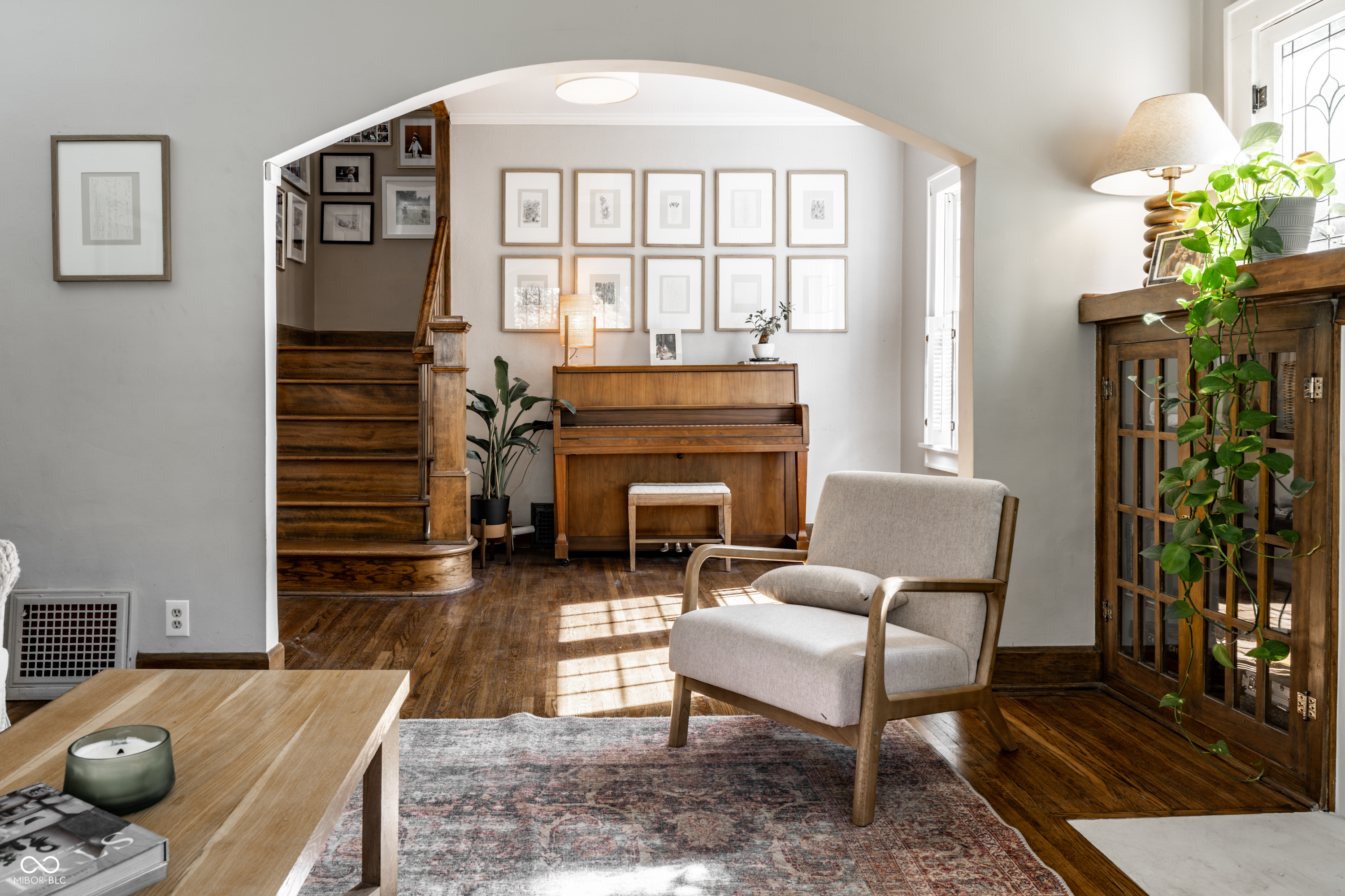 5681 Winthrop Avenue