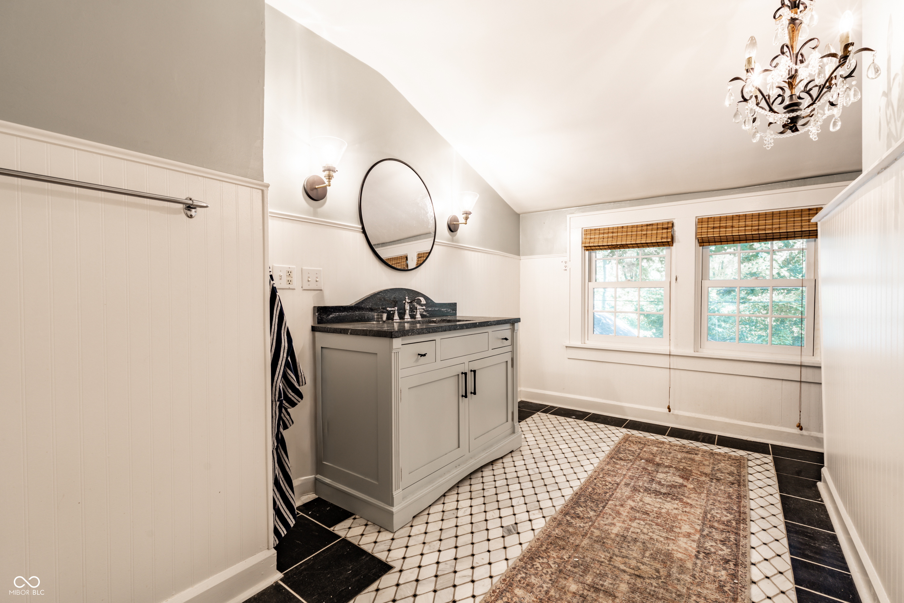 5681 Winthrop Avenue