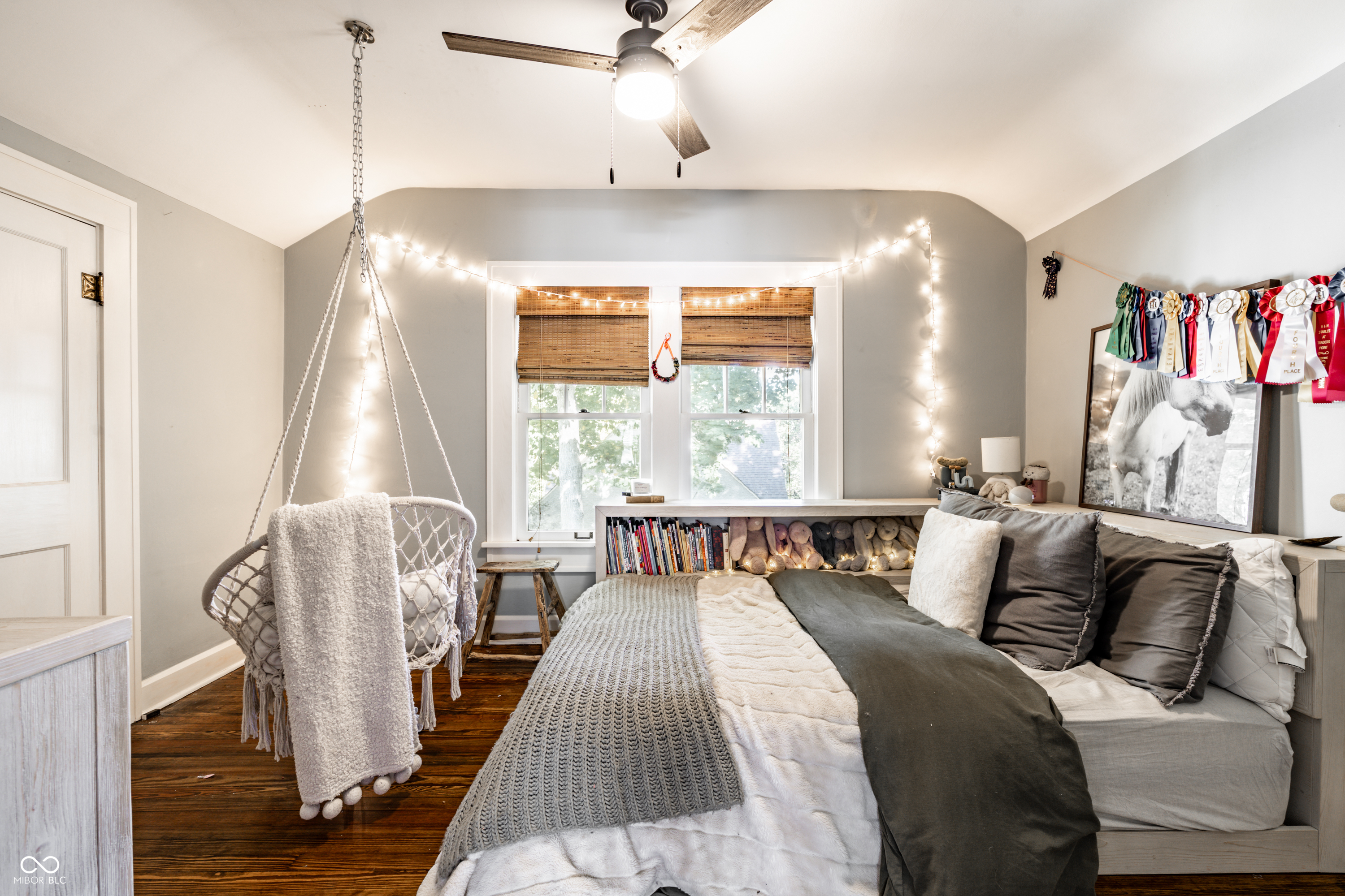 5681 Winthrop Avenue