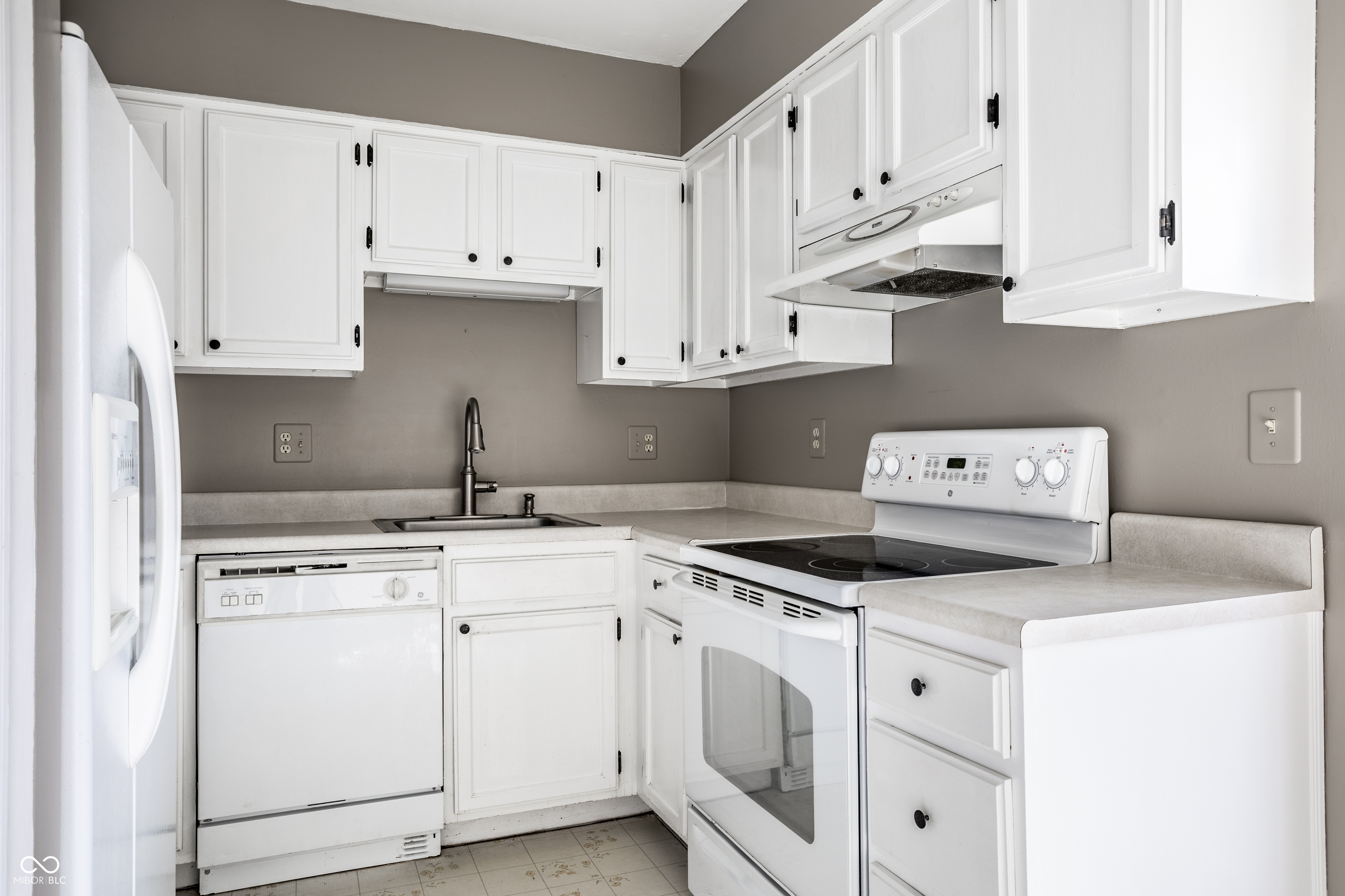 398 Hunters Lane Unit: D