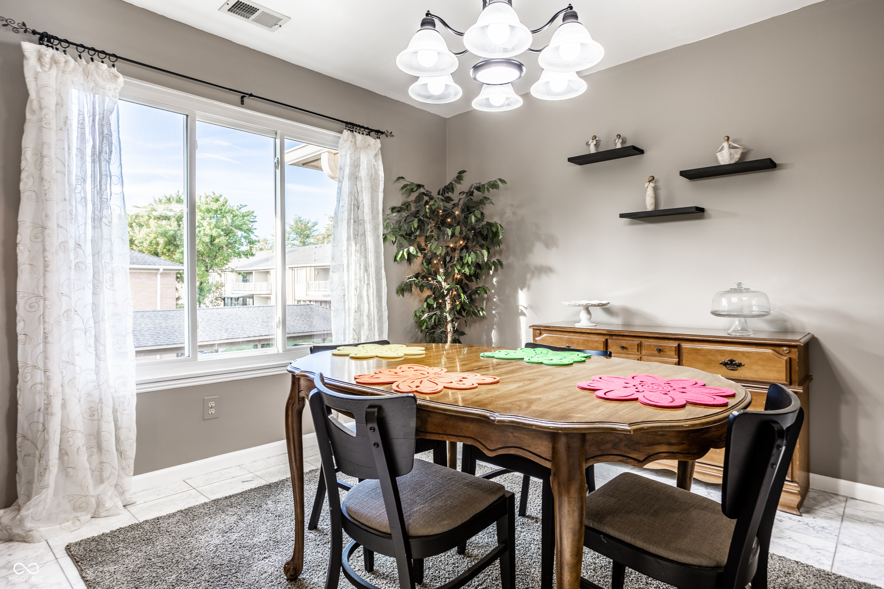 398 Hunters Lane Unit: D