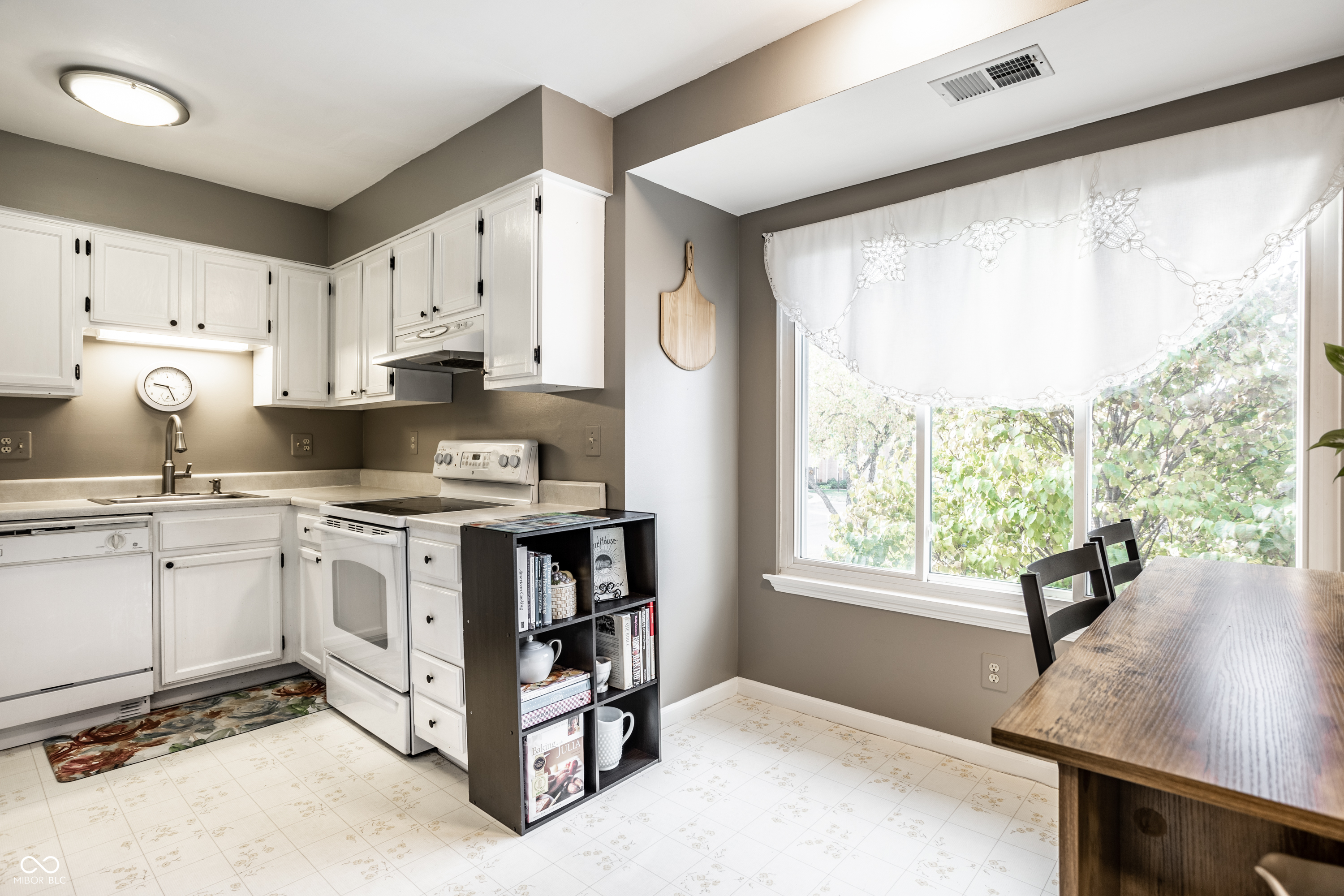 398 Hunters Lane Unit: D