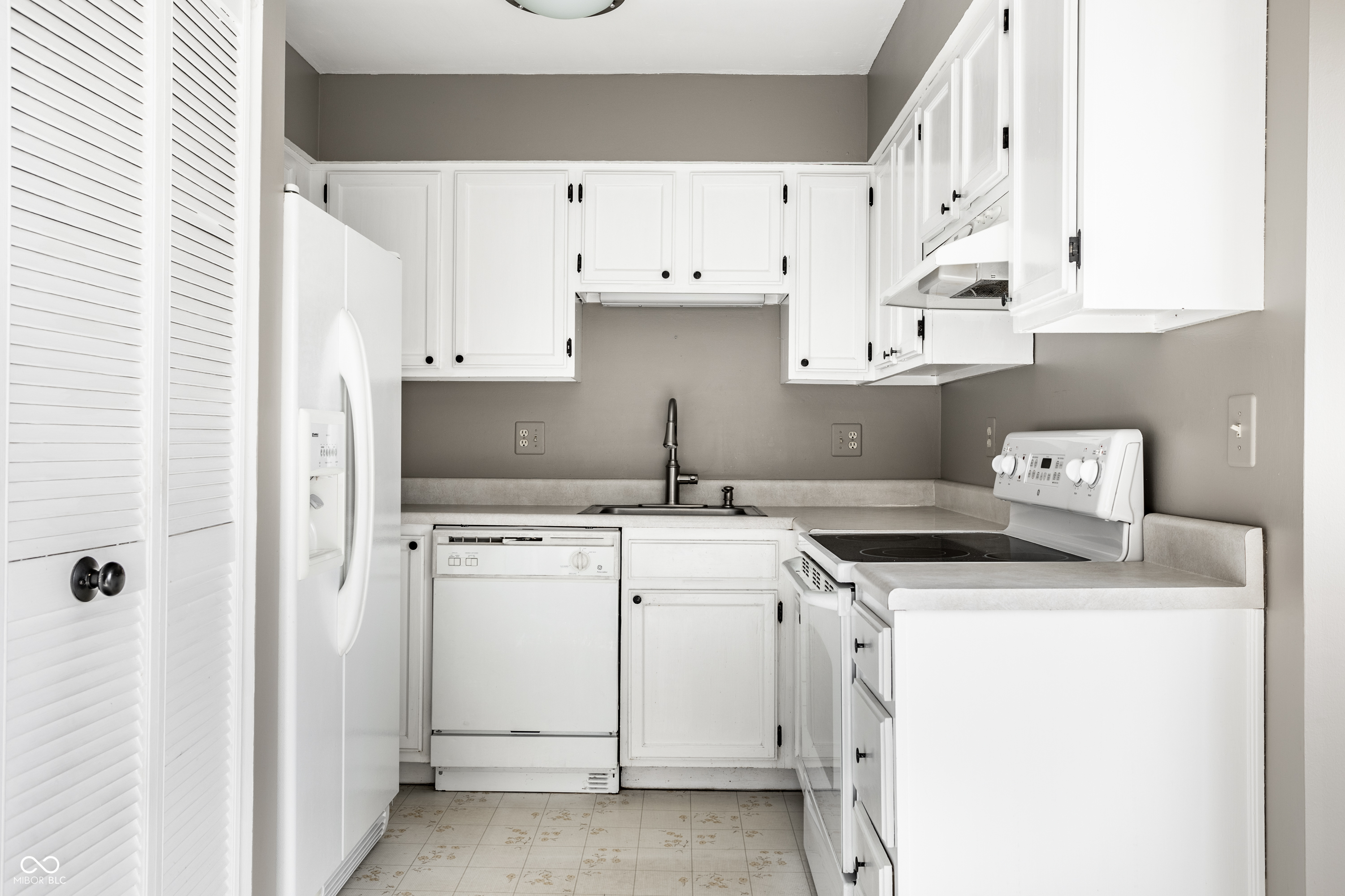 398 Hunters Lane Unit: D