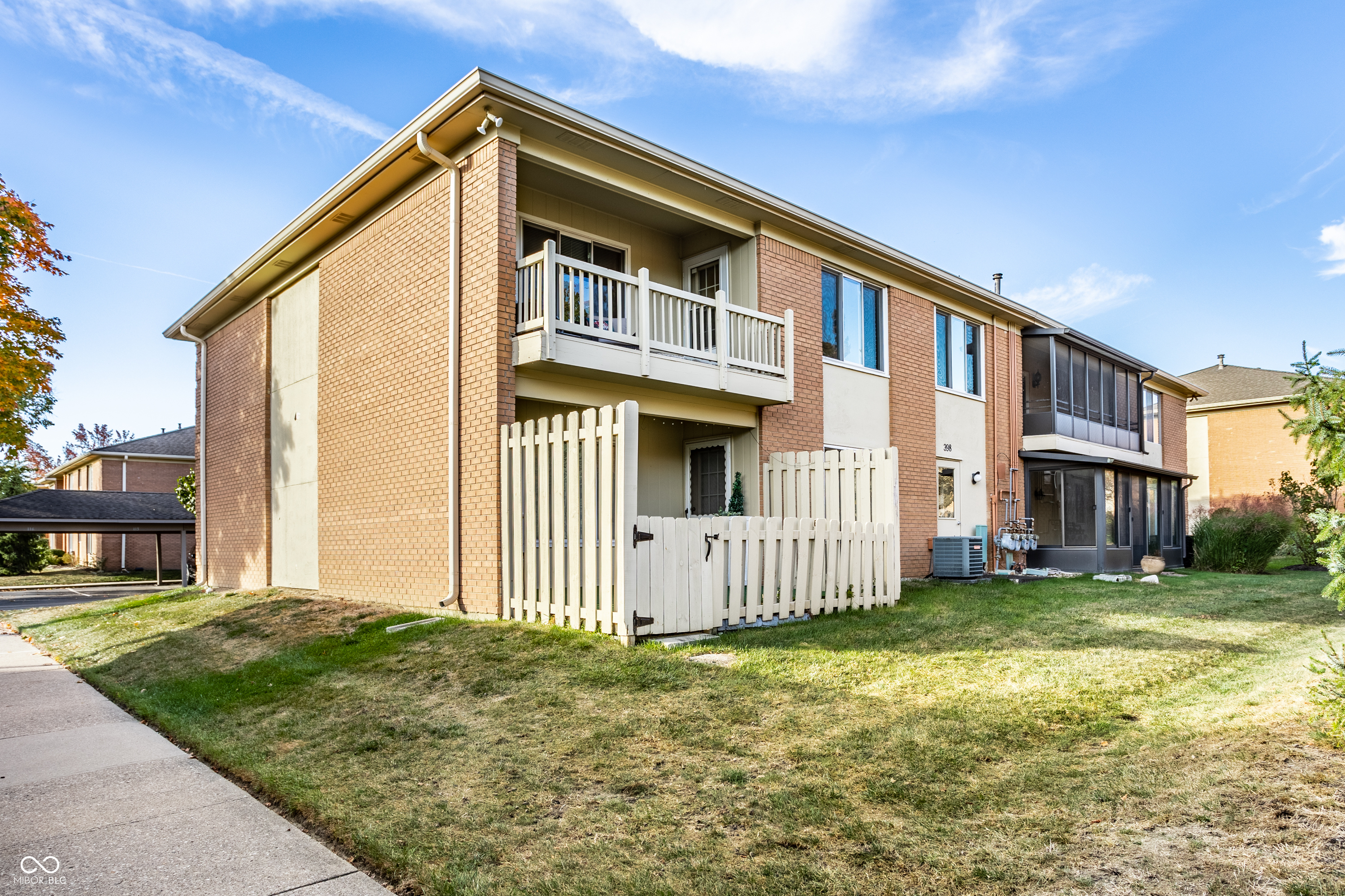 398 Hunters Lane Unit: D