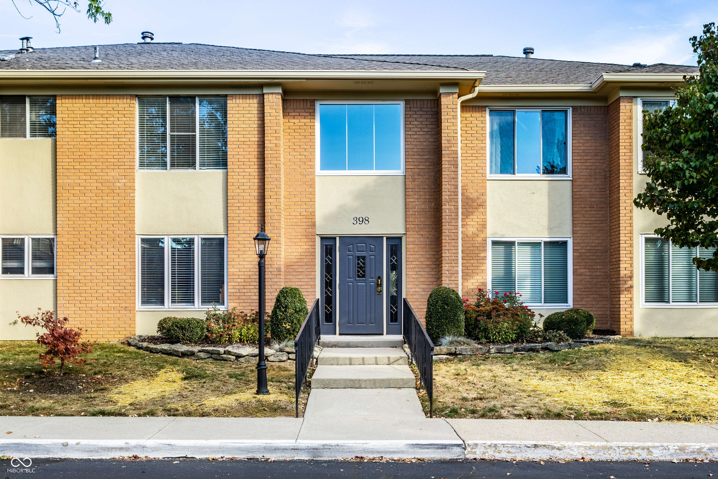 398 Hunters Lane Unit: D