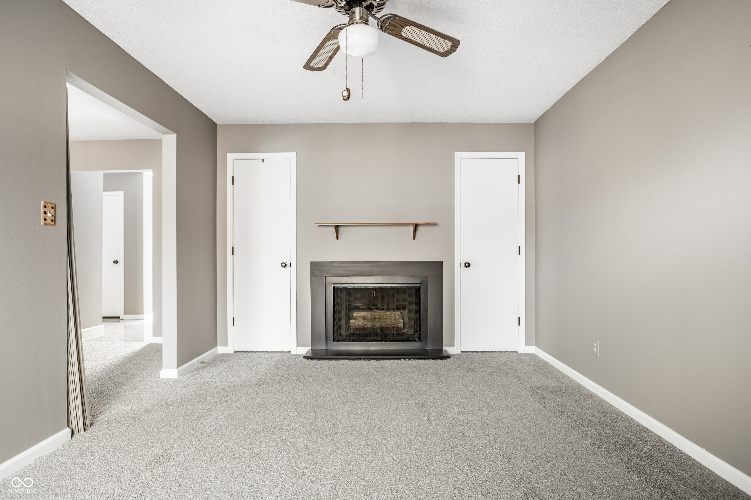 398 Hunters Lane Unit: D