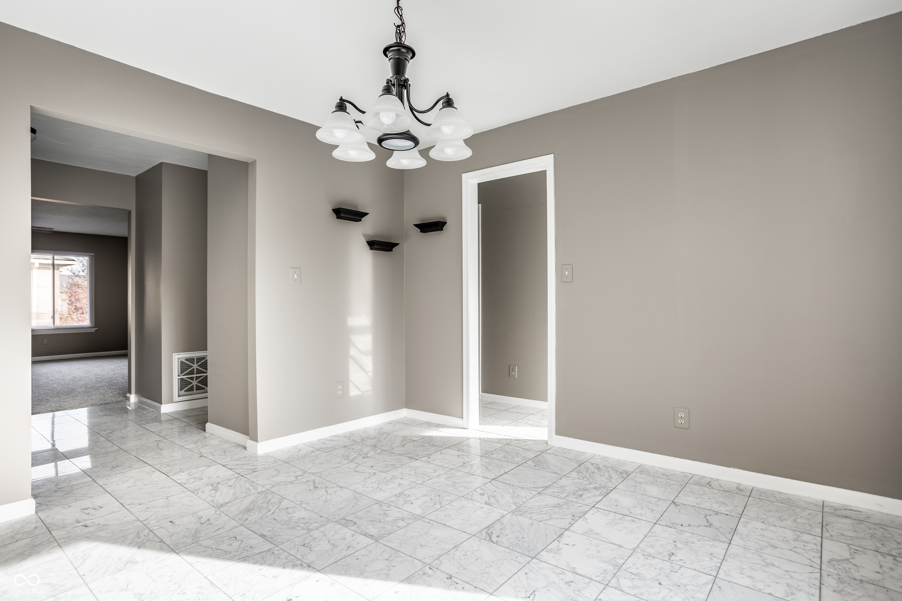 398 Hunters Lane Unit: D