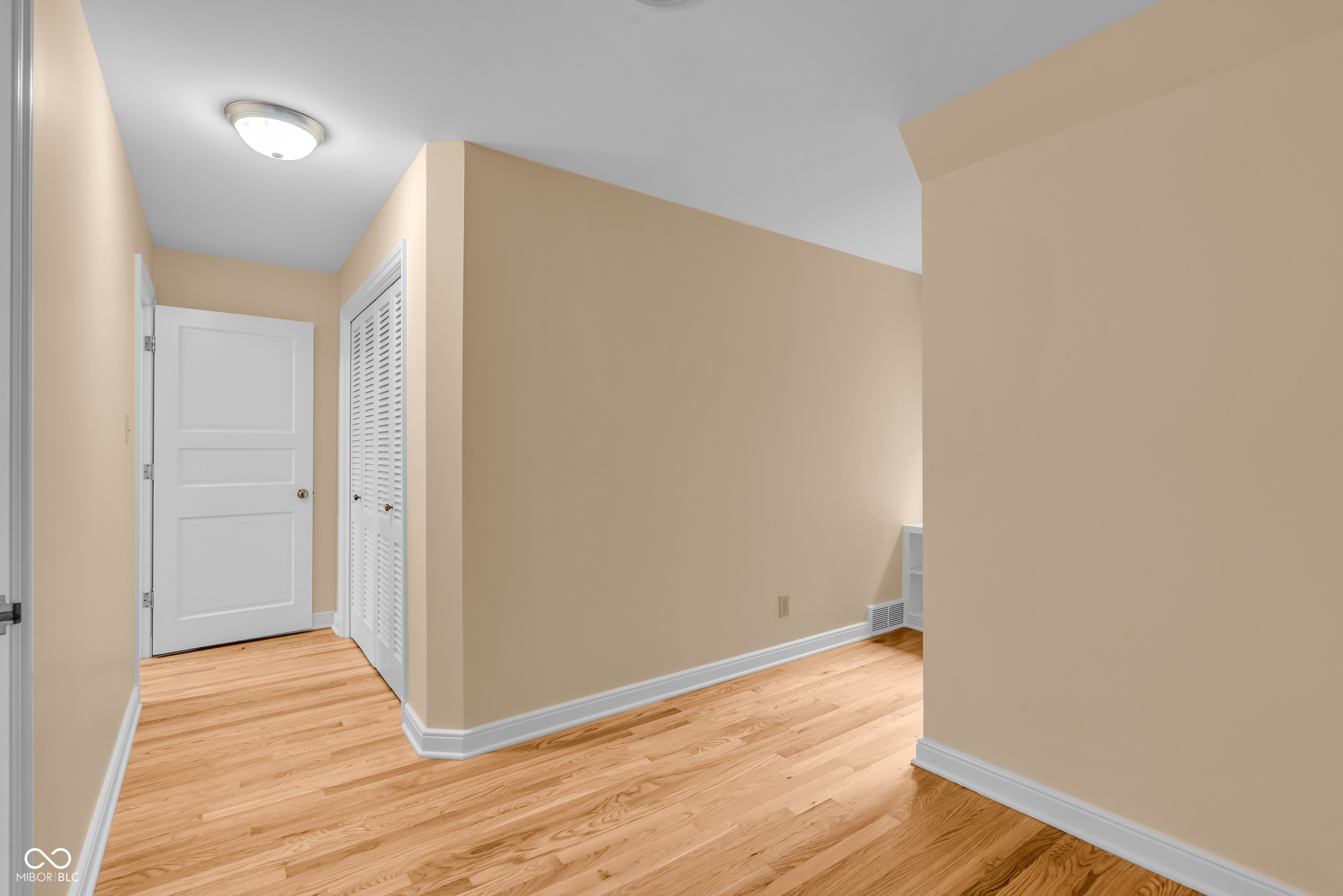 6047 Brokenhurst Road