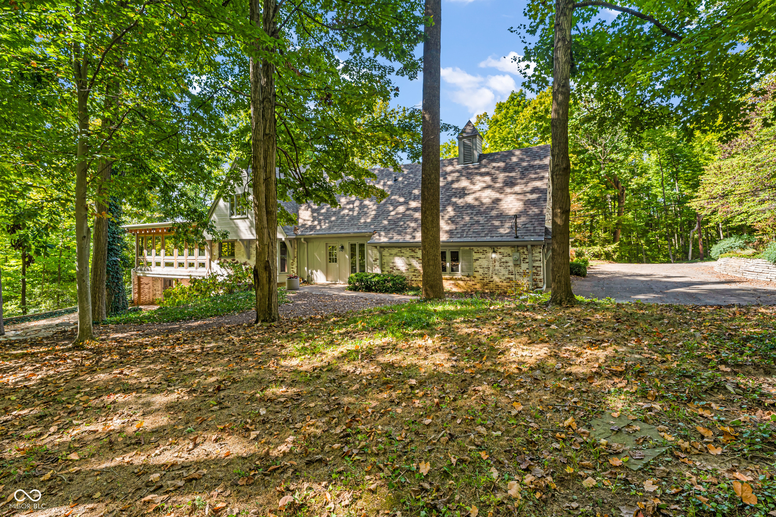 6047 Brokenhurst Road