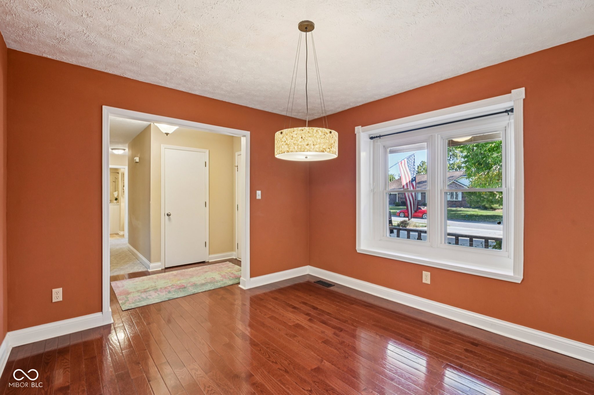 8125 Castle Cove Road