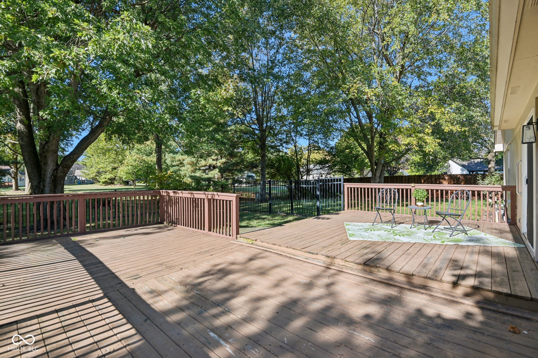 8125 Castle Cove Road