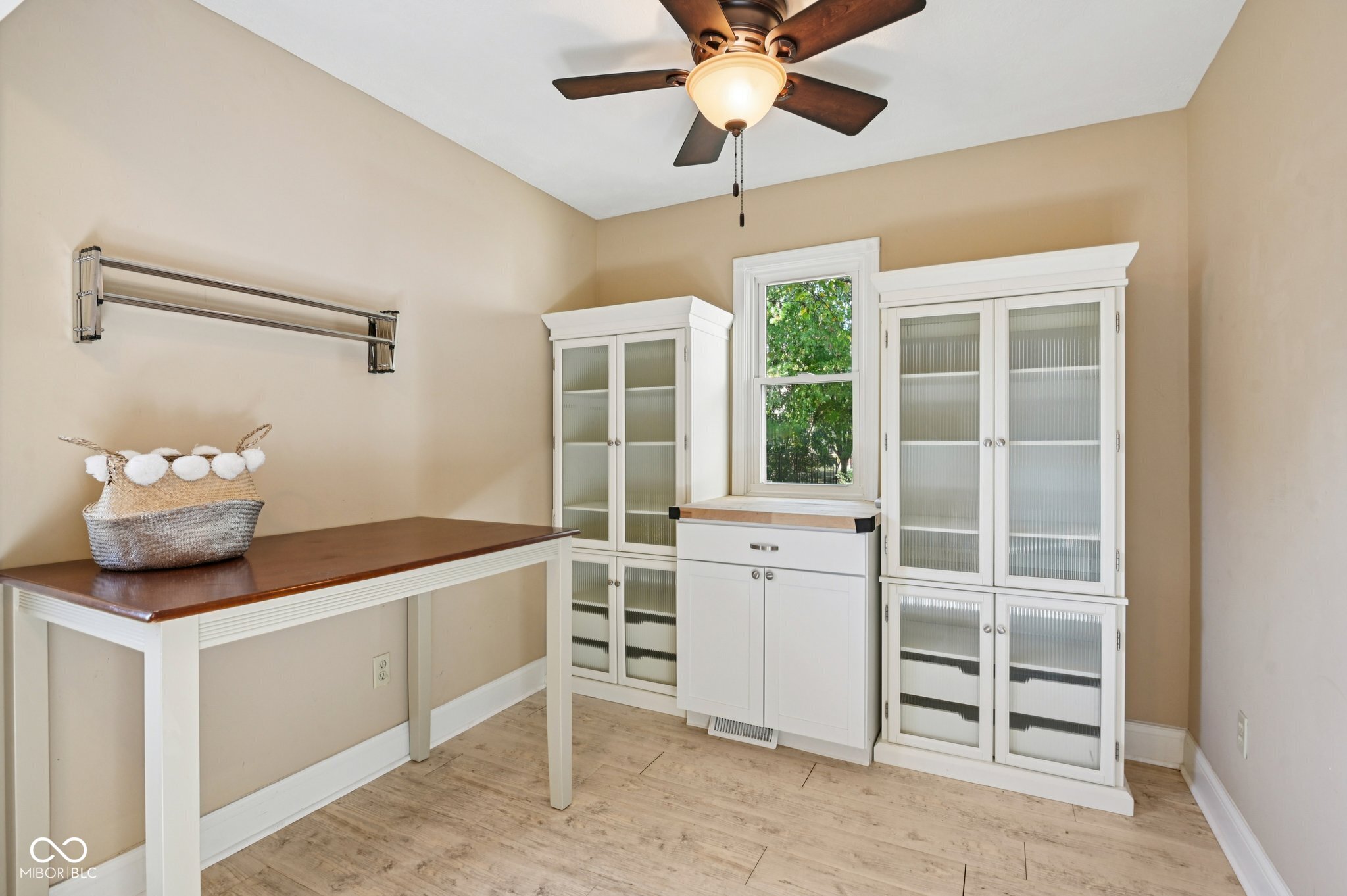 8125 Castle Cove Road