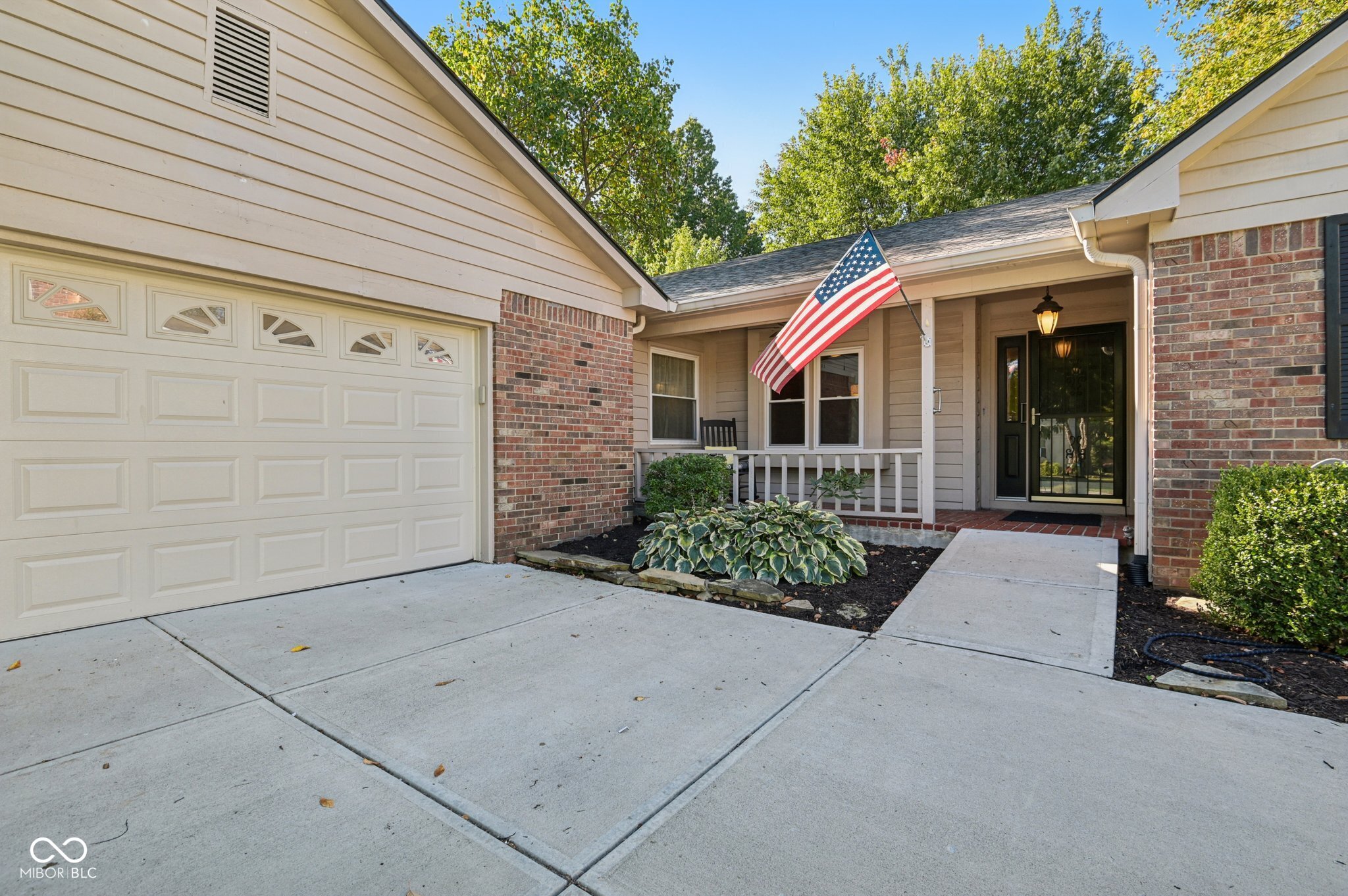 8125 Castle Cove Road