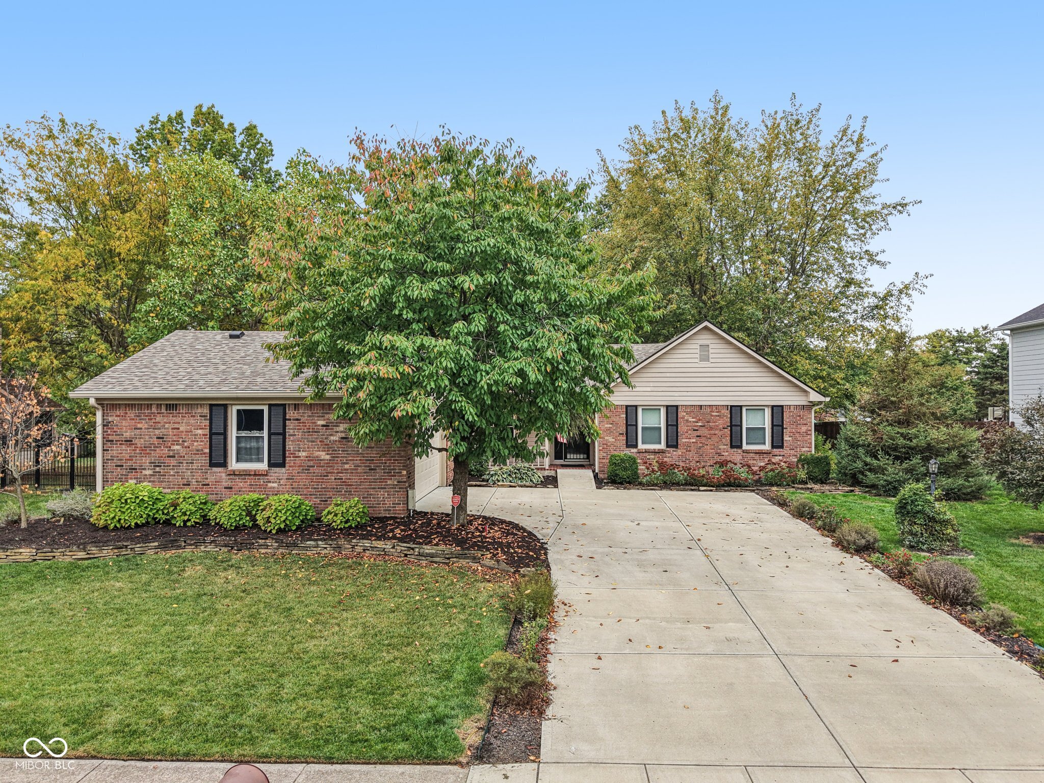 8125 Castle Cove Road