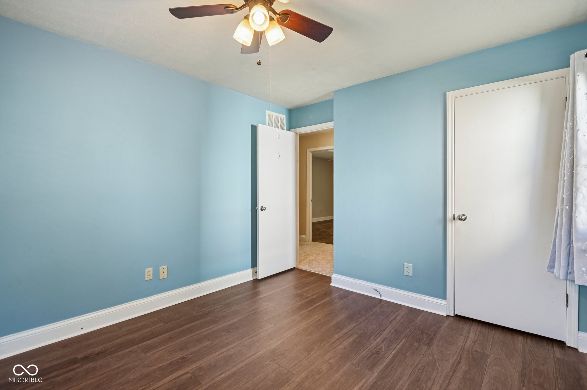 8125 Castle Cove Road