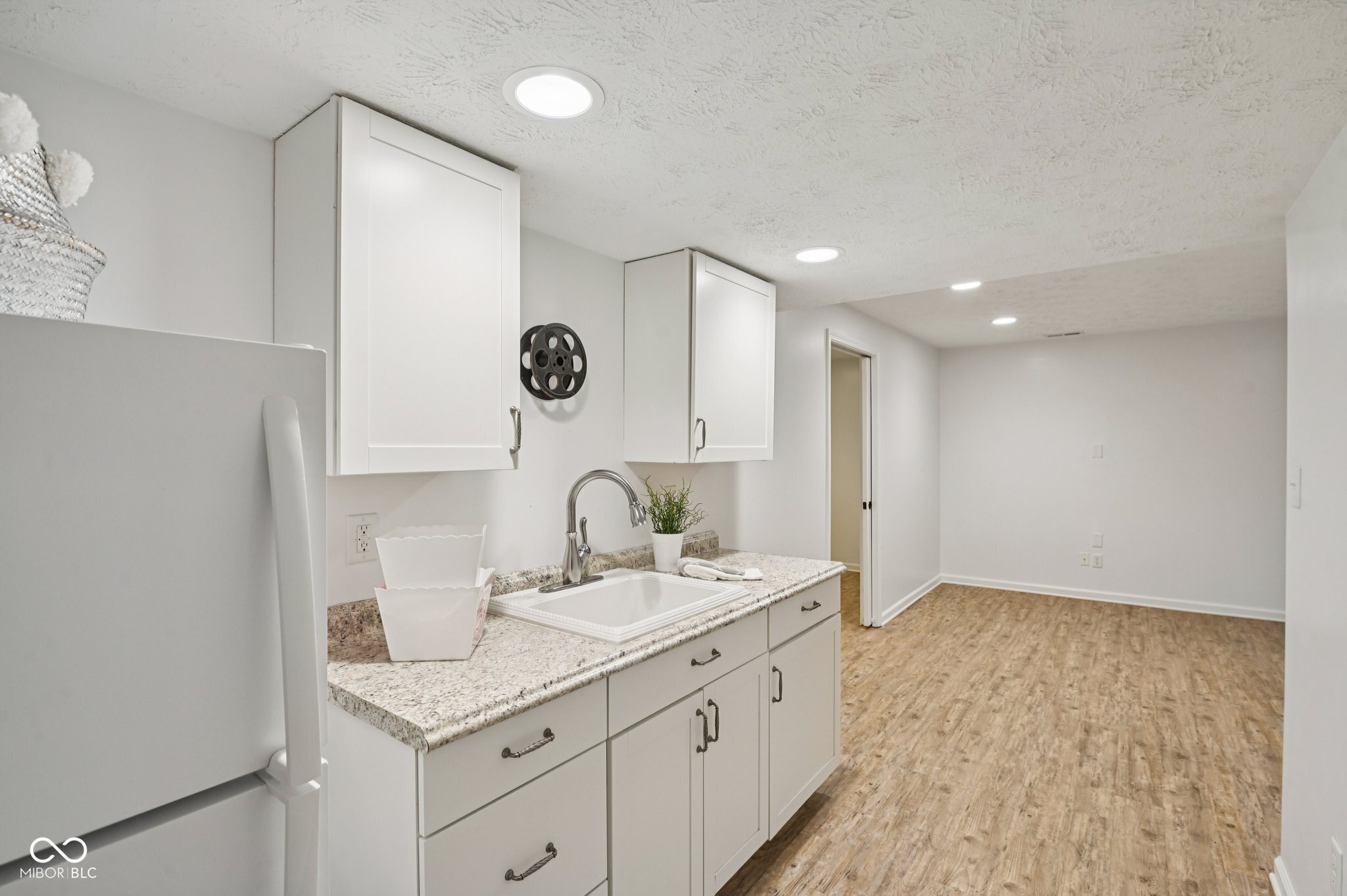 8125 Castle Cove Road