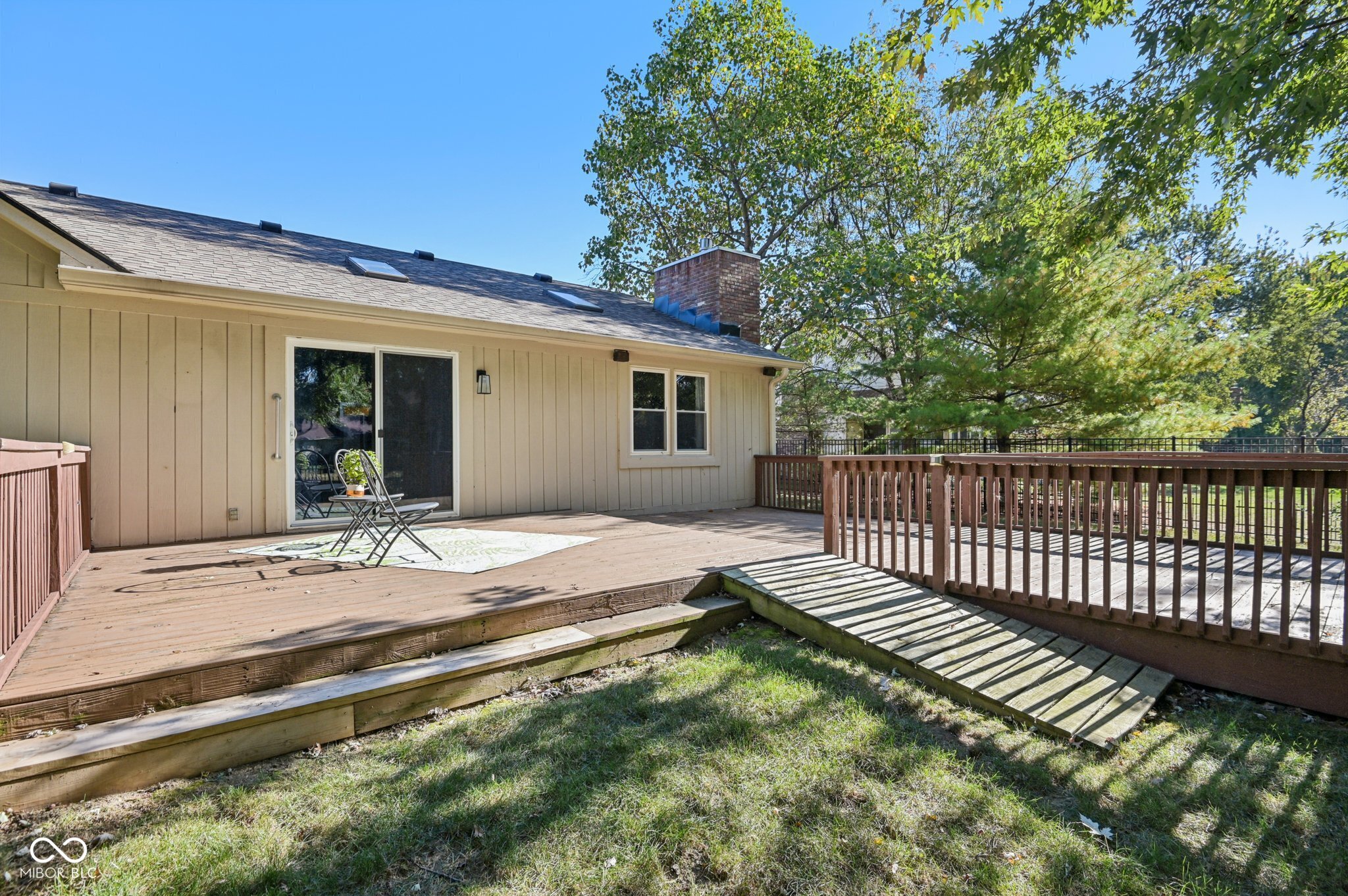 8125 Castle Cove Road