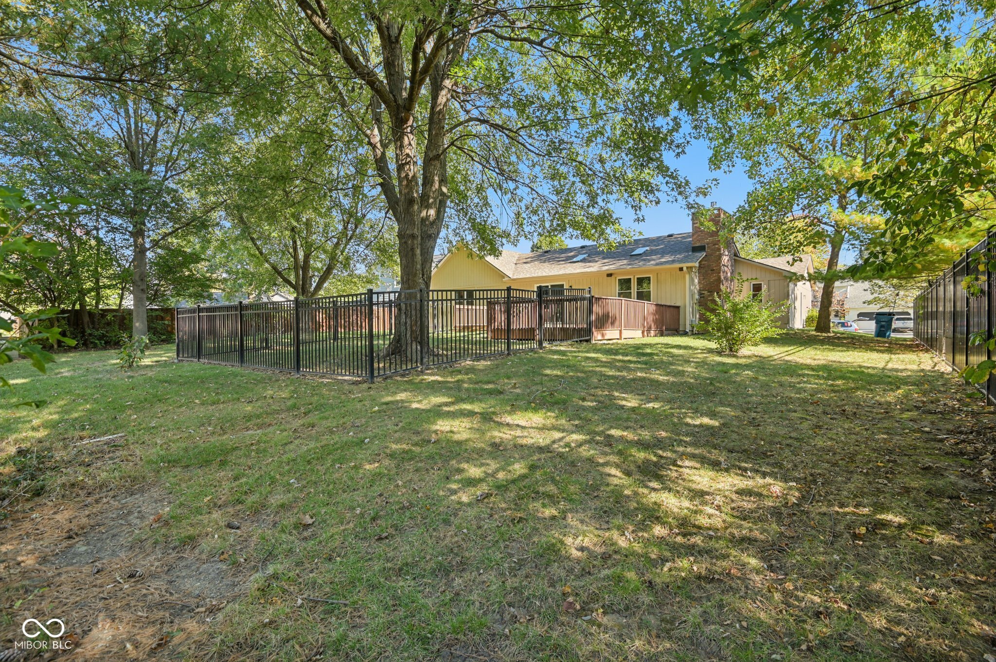 8125 Castle Cove Road