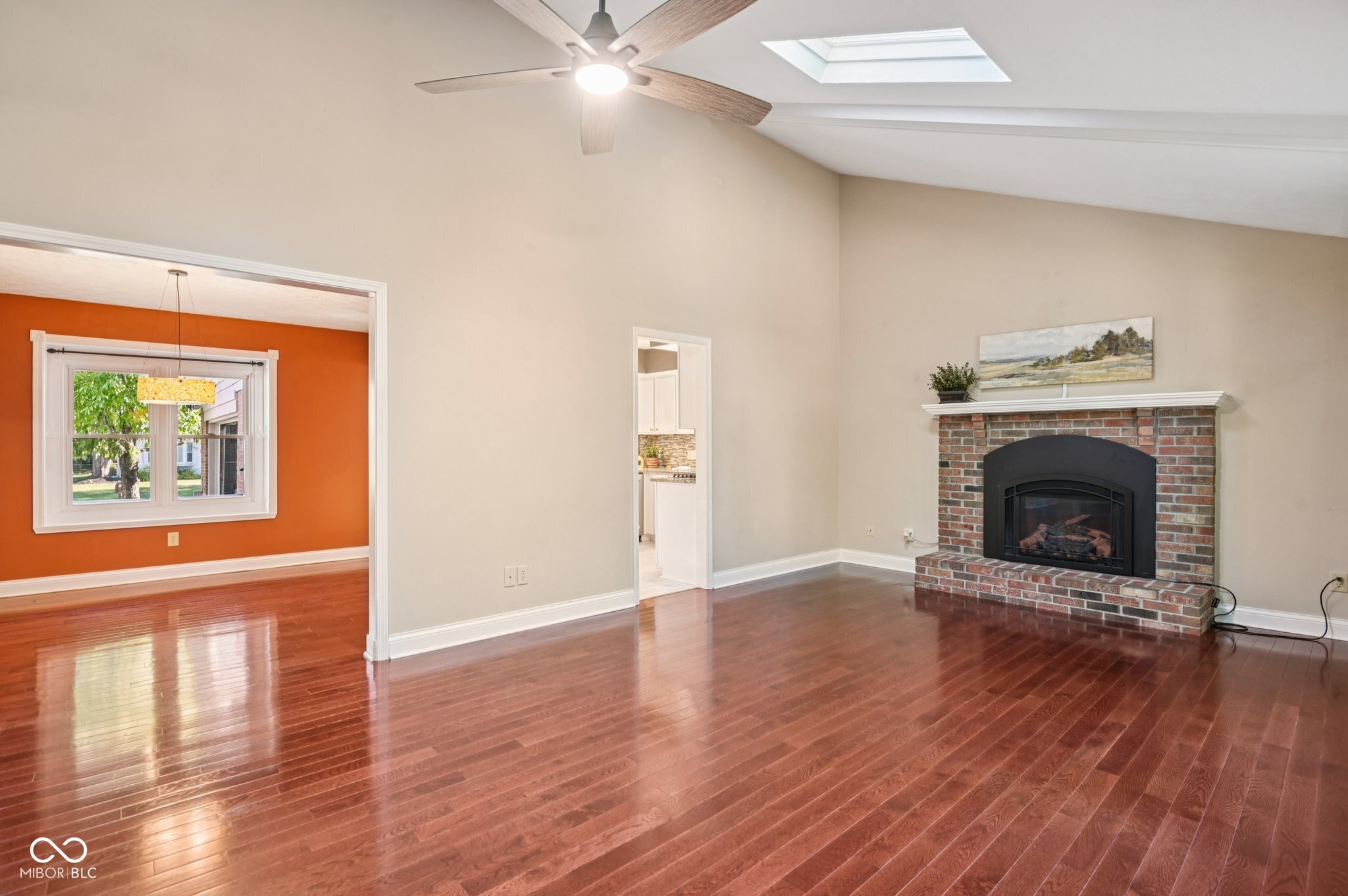 8125 Castle Cove Road