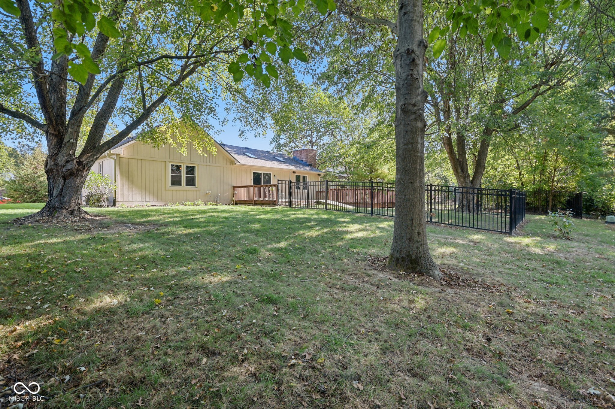 8125 Castle Cove Road