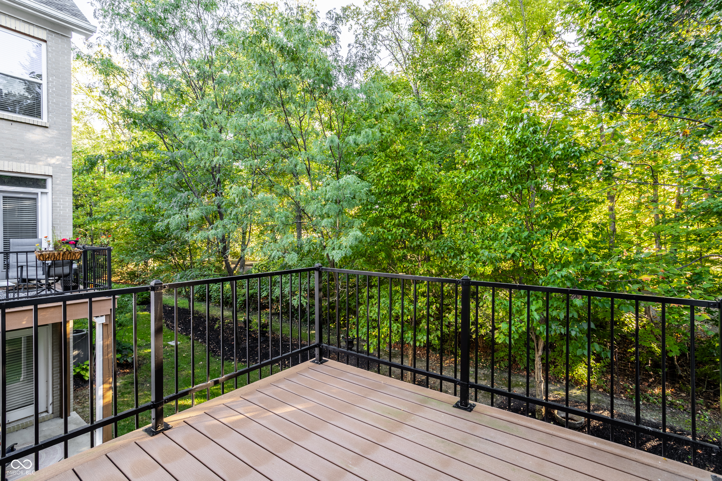 681 Greenford Trail N