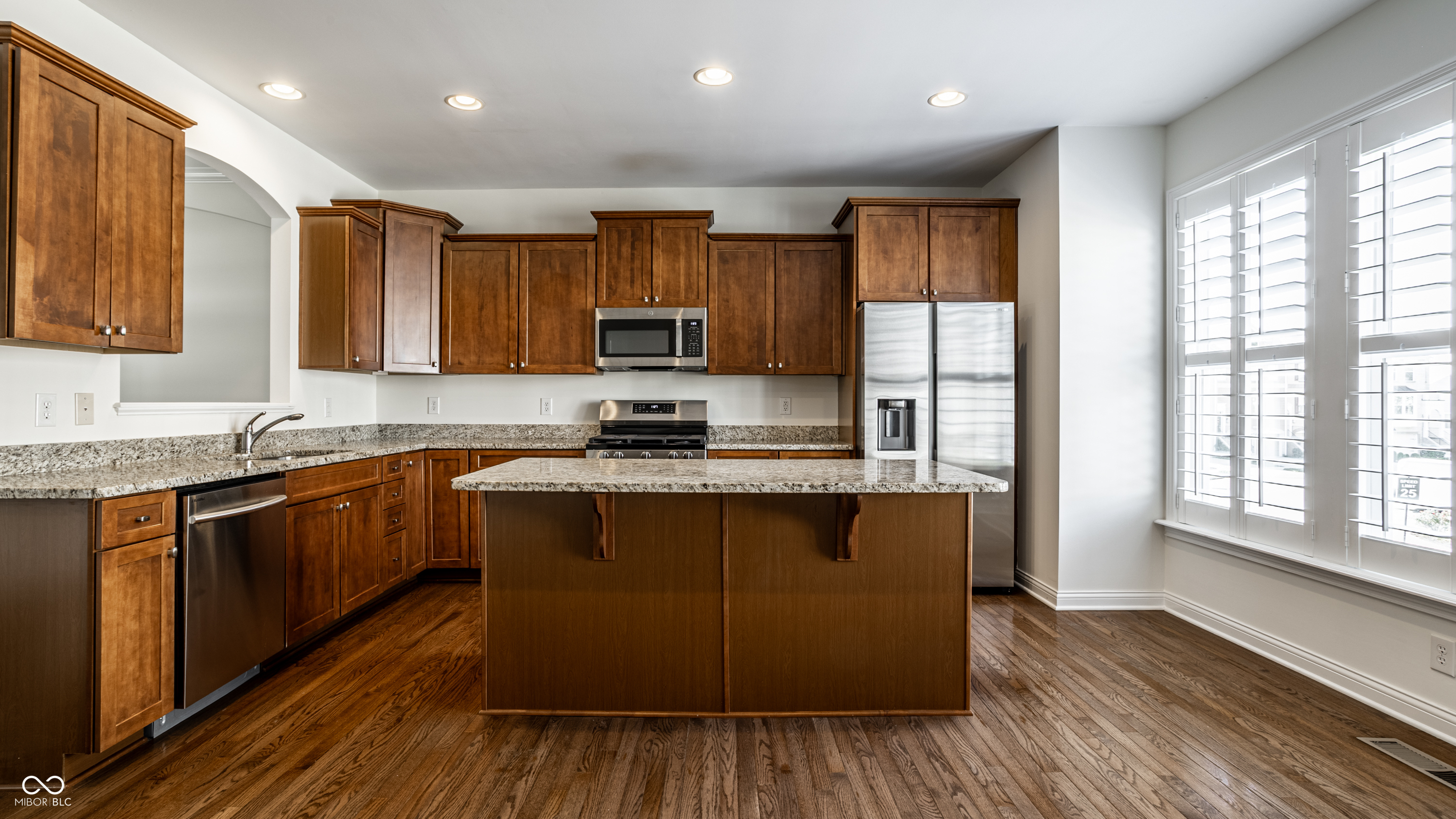 681 Greenford Trail N