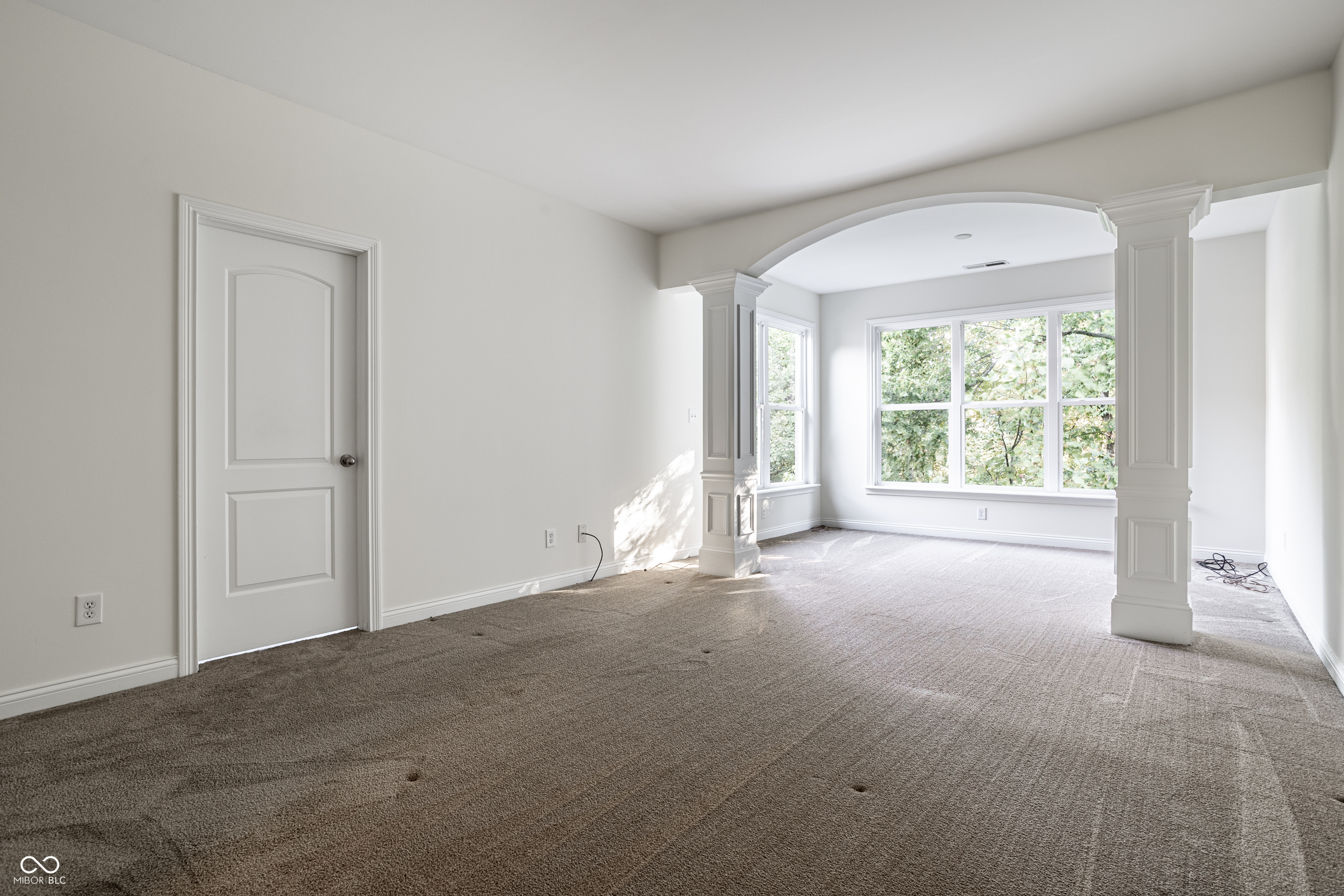 681 Greenford Trail N