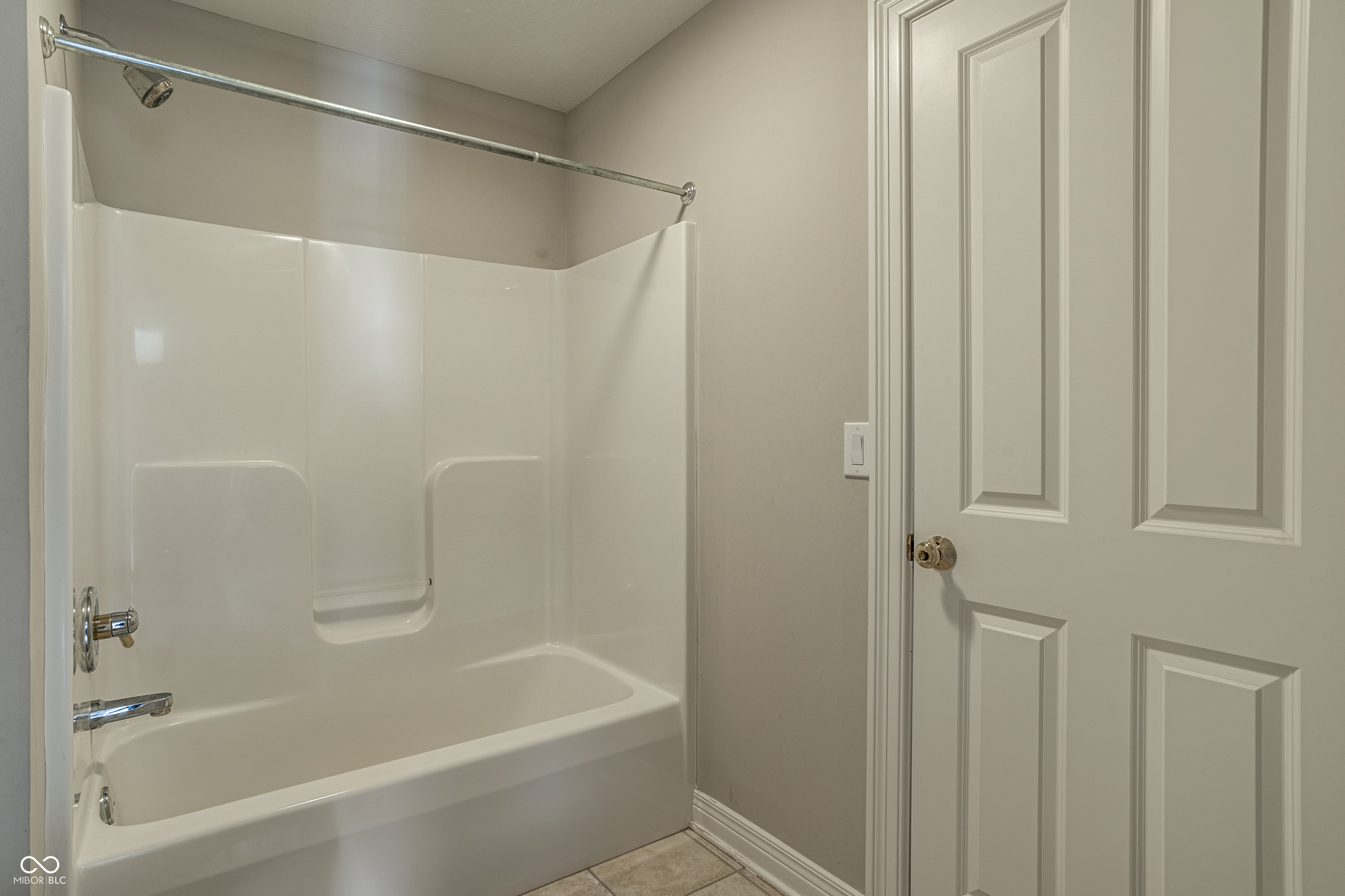 5304 Gray Eagle Court