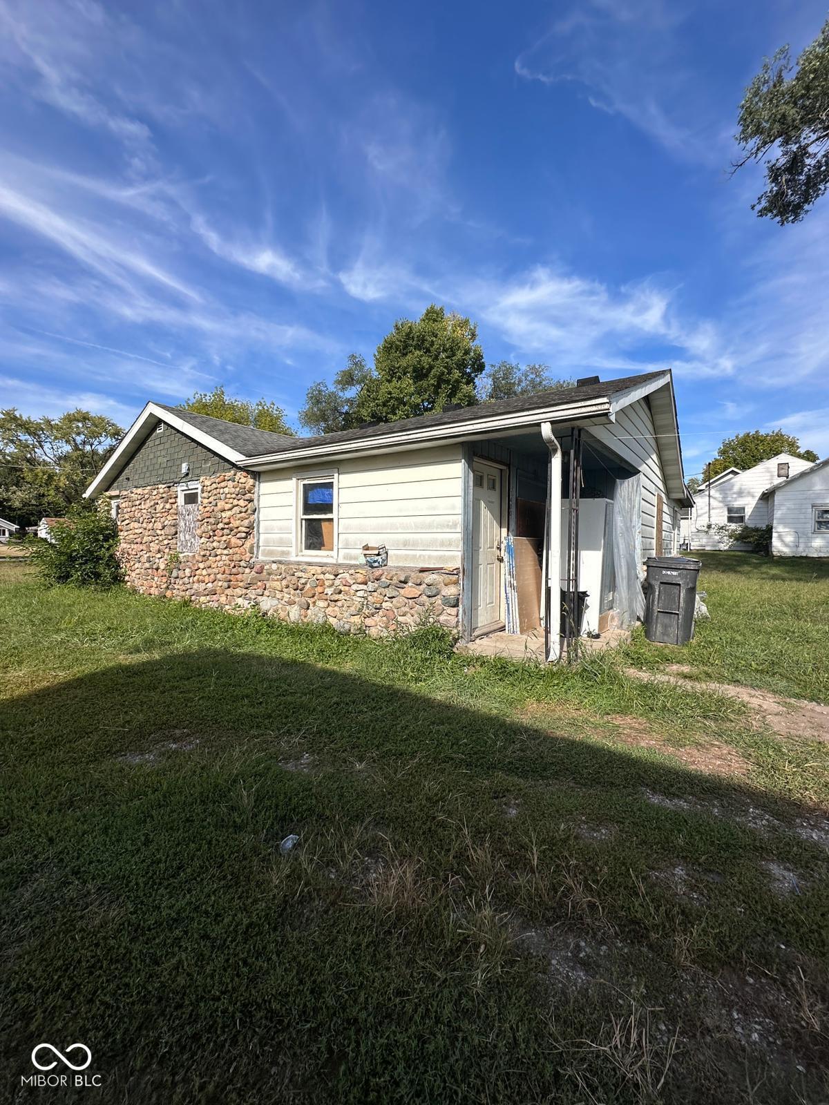 1400 E Mulberry Street