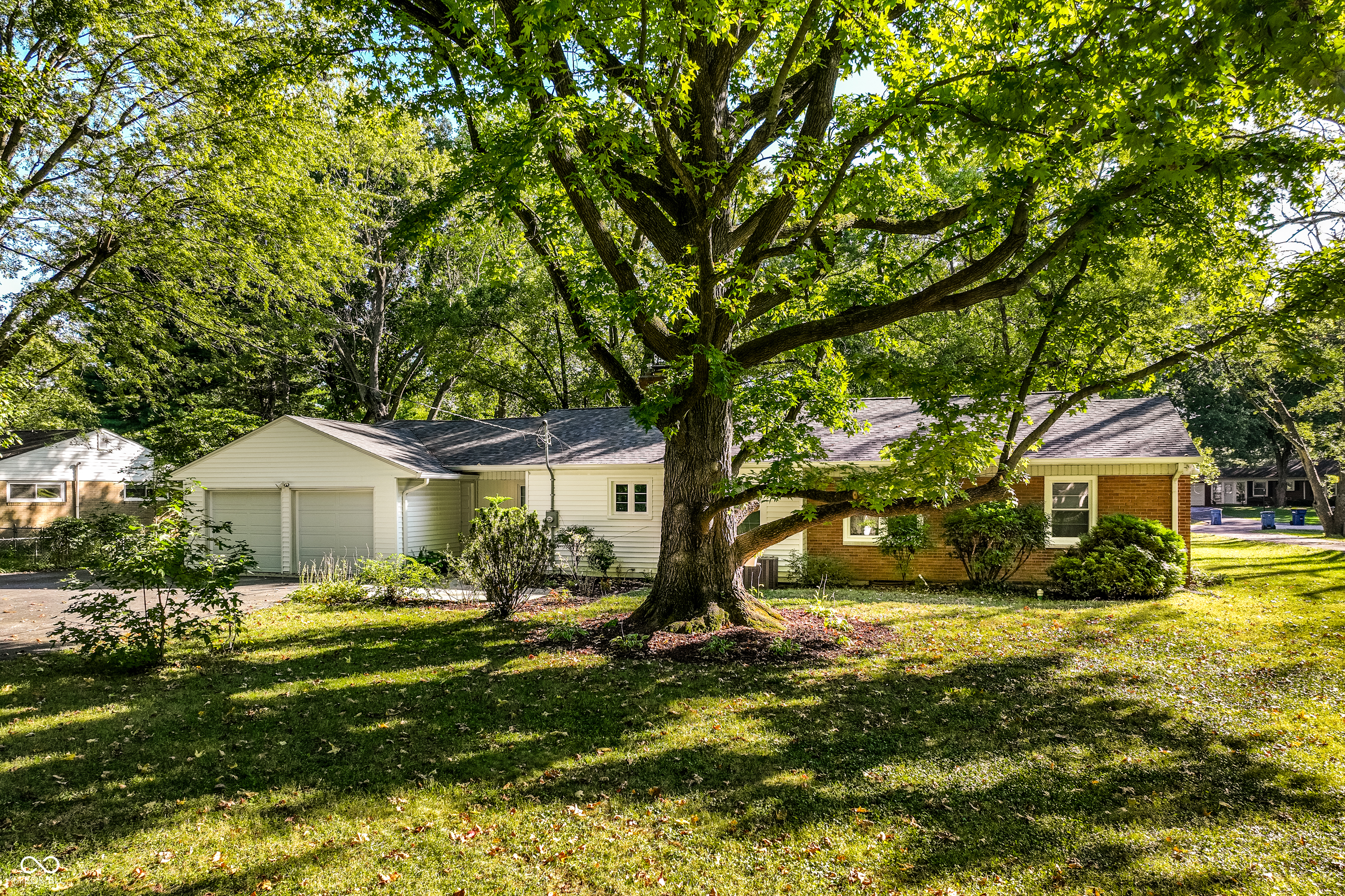 6234 N Tuxedo Street