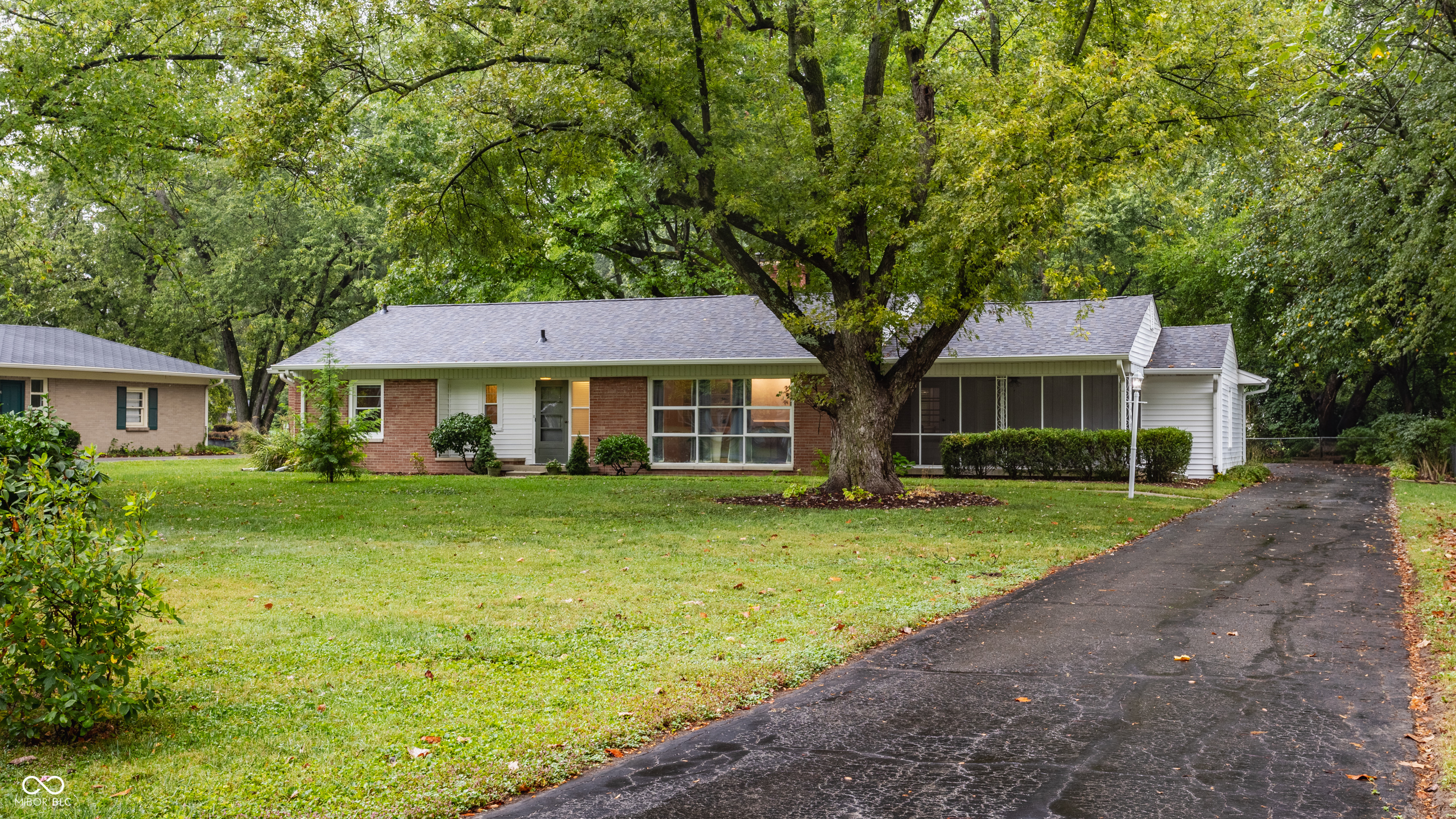 6234 N Tuxedo Street