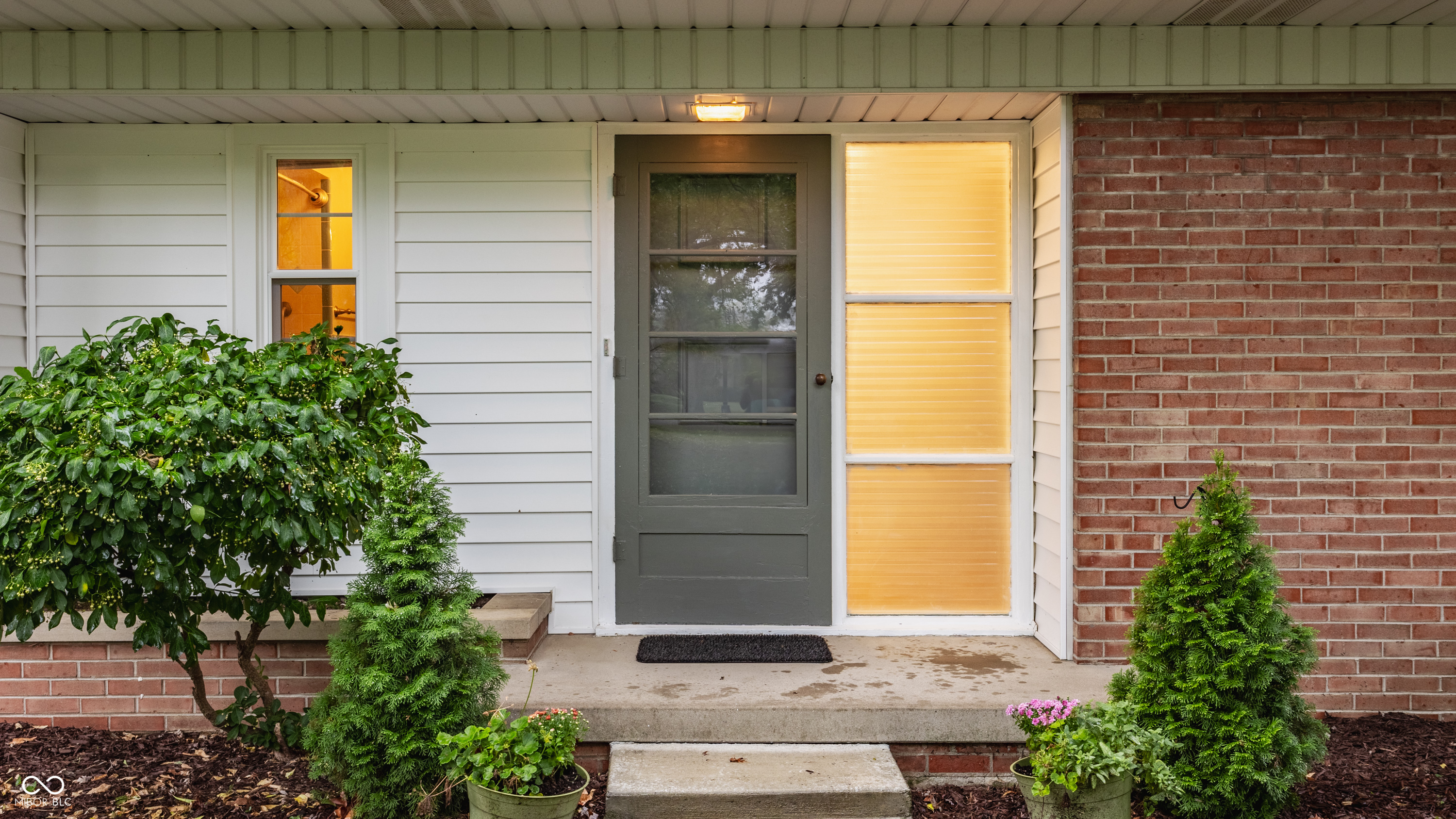 6234 N Tuxedo Street