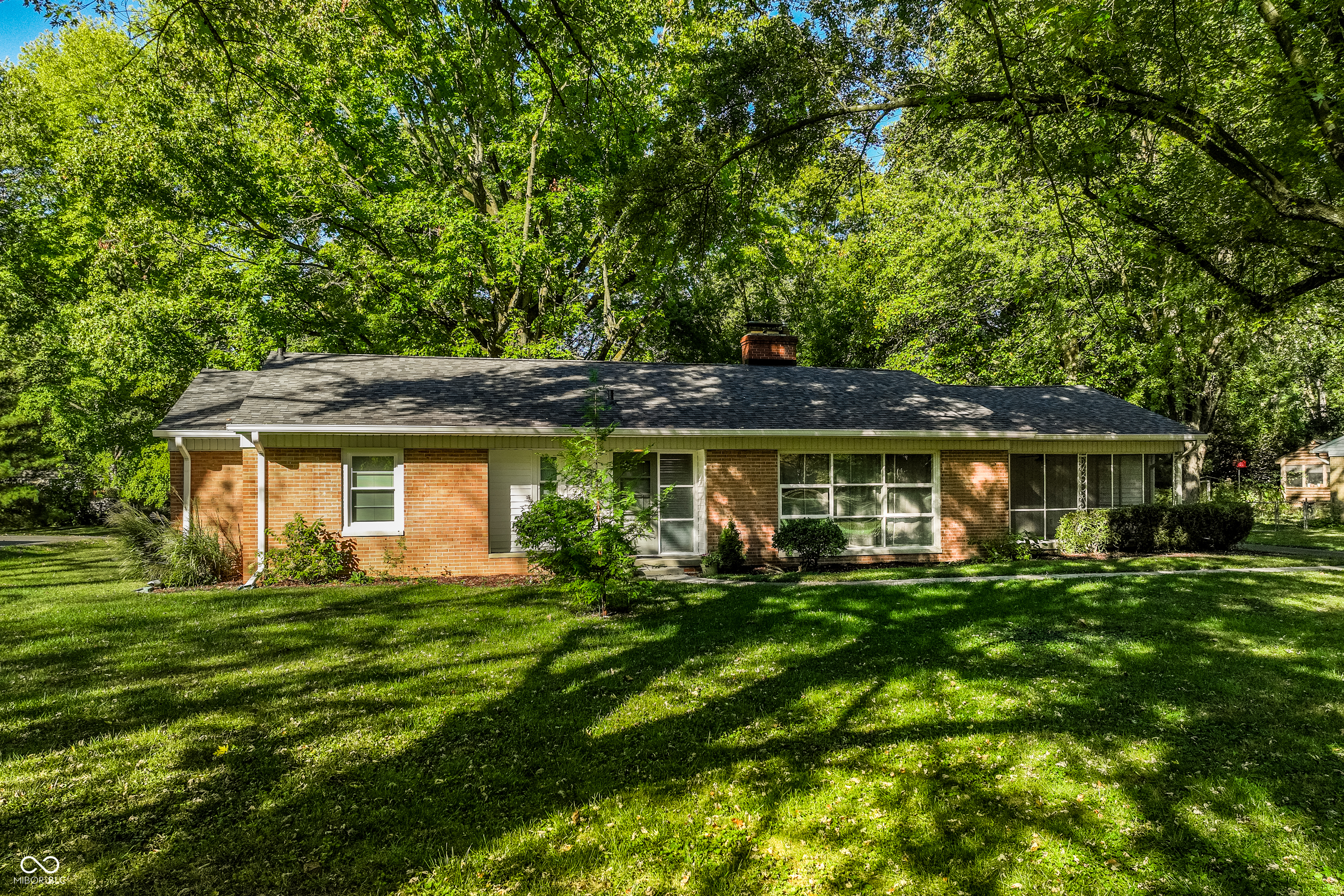 6234 N Tuxedo Street