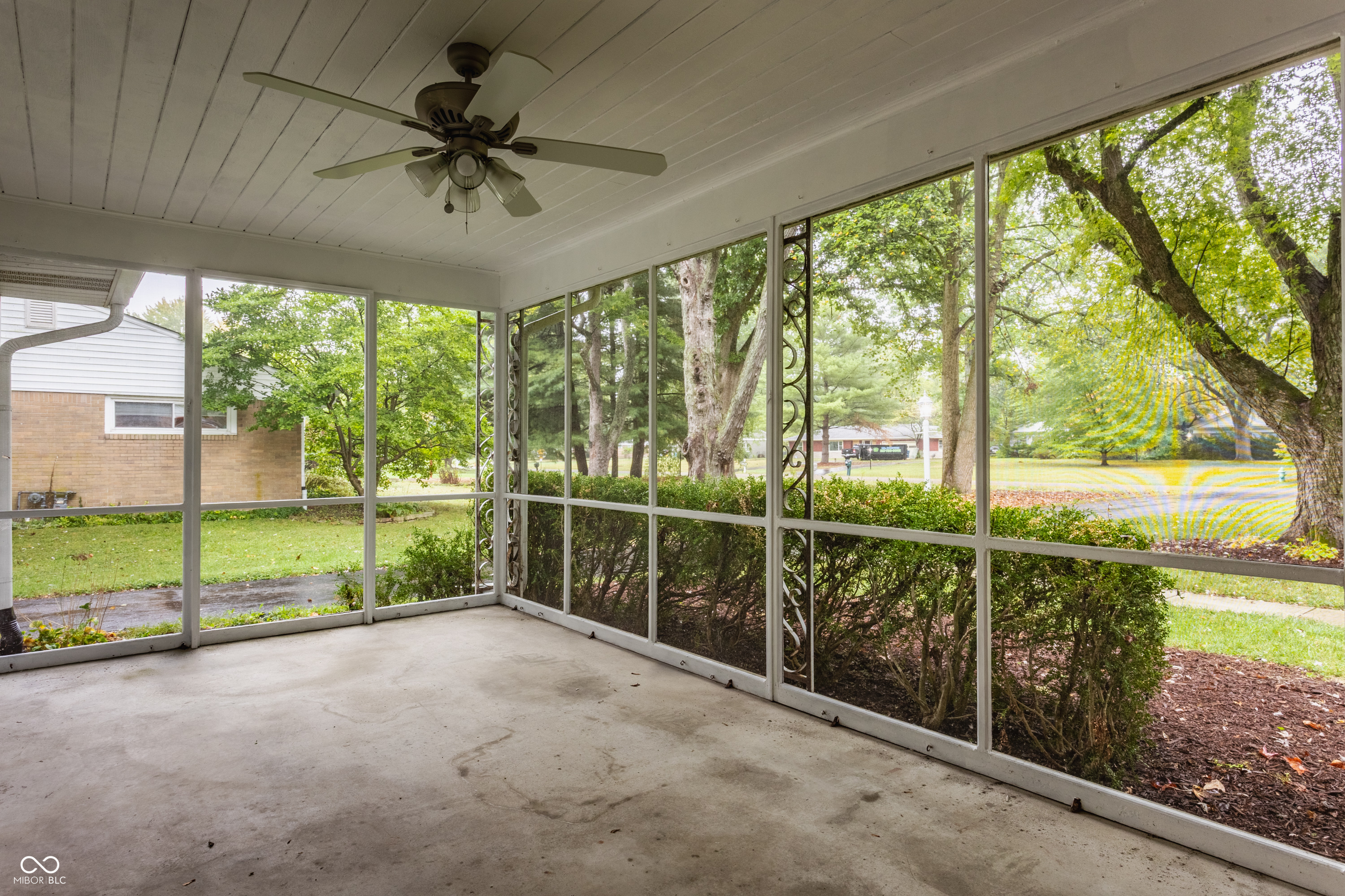 6234 N Tuxedo Street