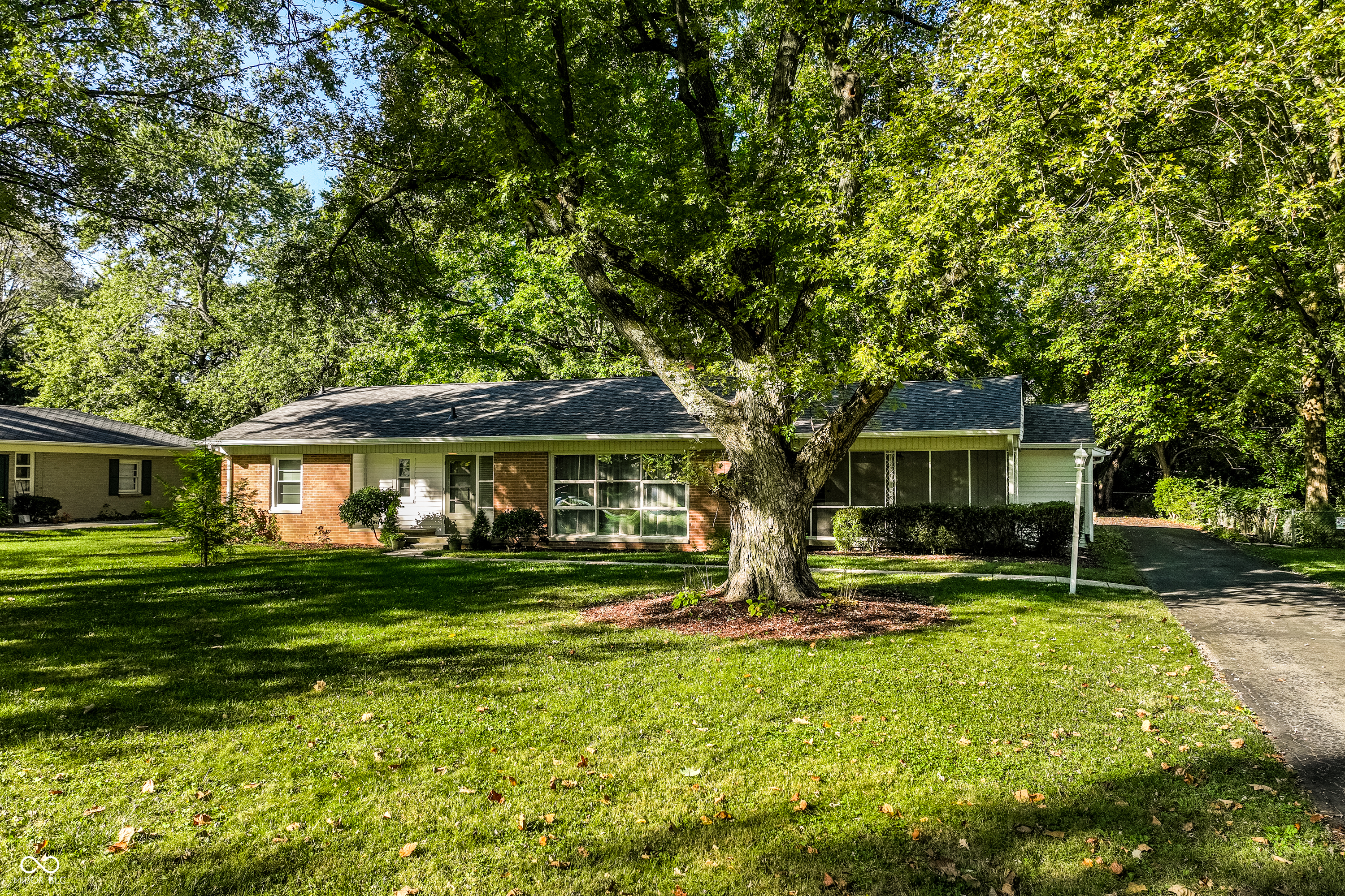 6234 N Tuxedo Street