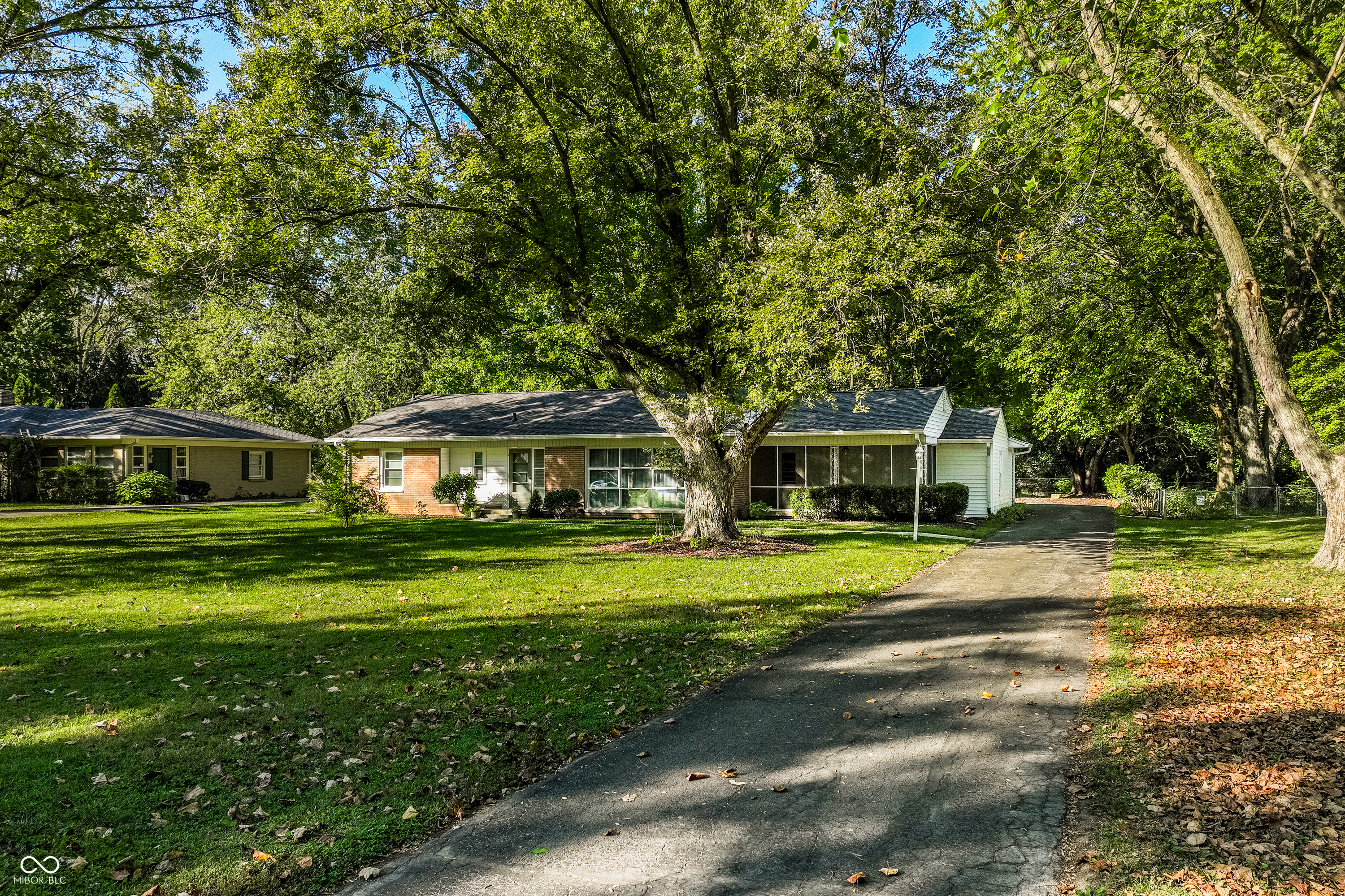 6234 N Tuxedo Street