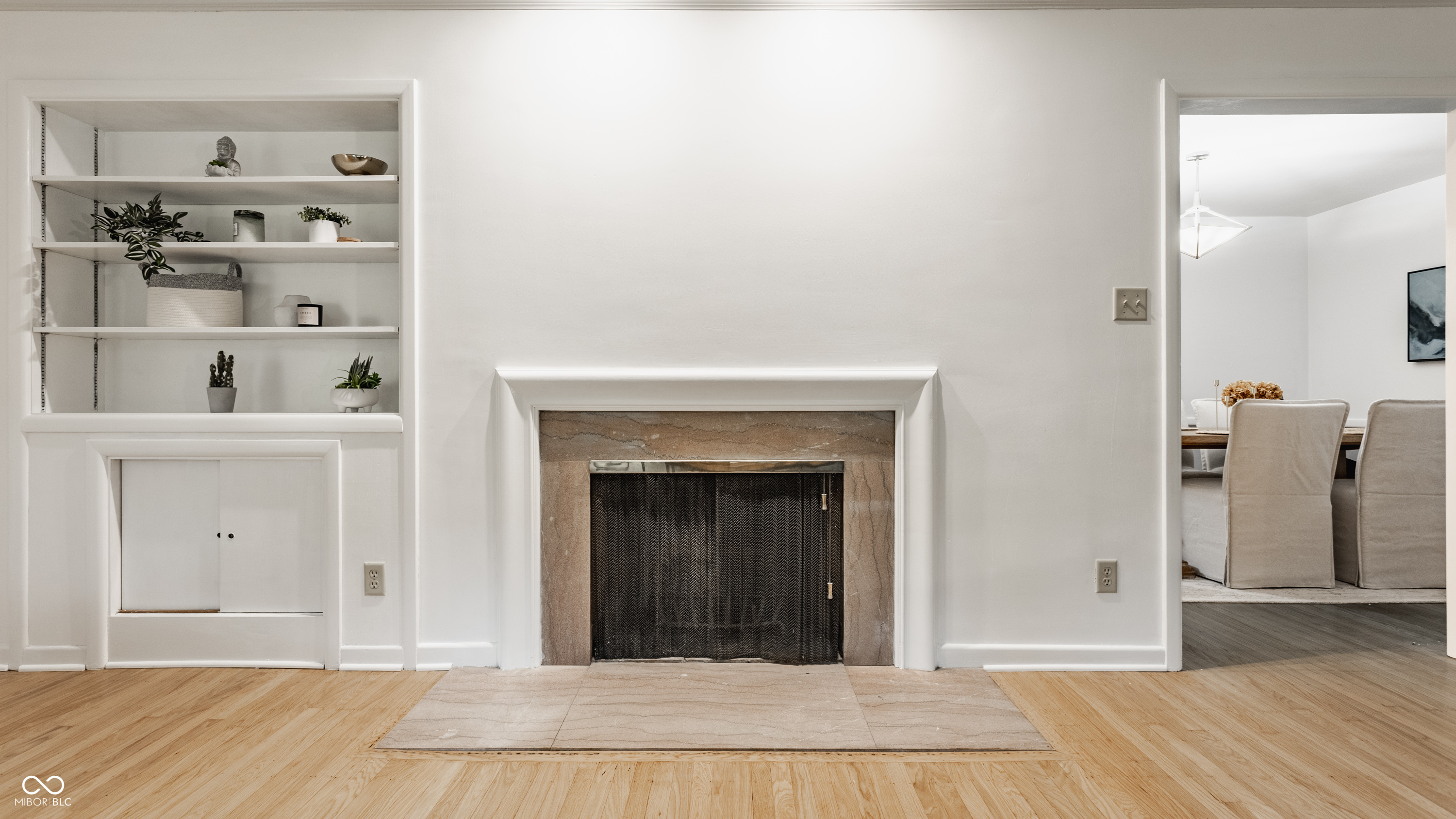 6234 N Tuxedo Street