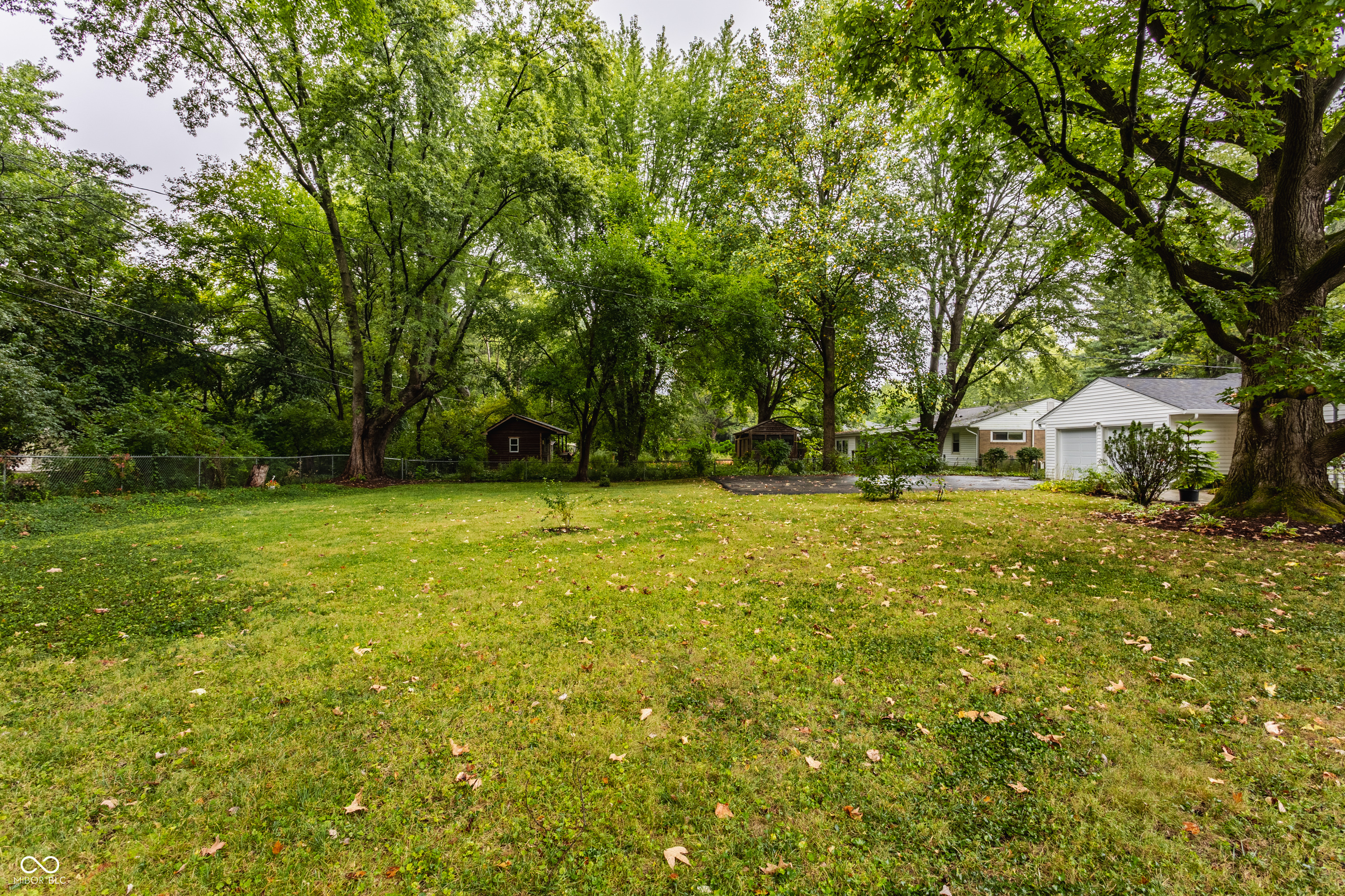 6234 N Tuxedo Street