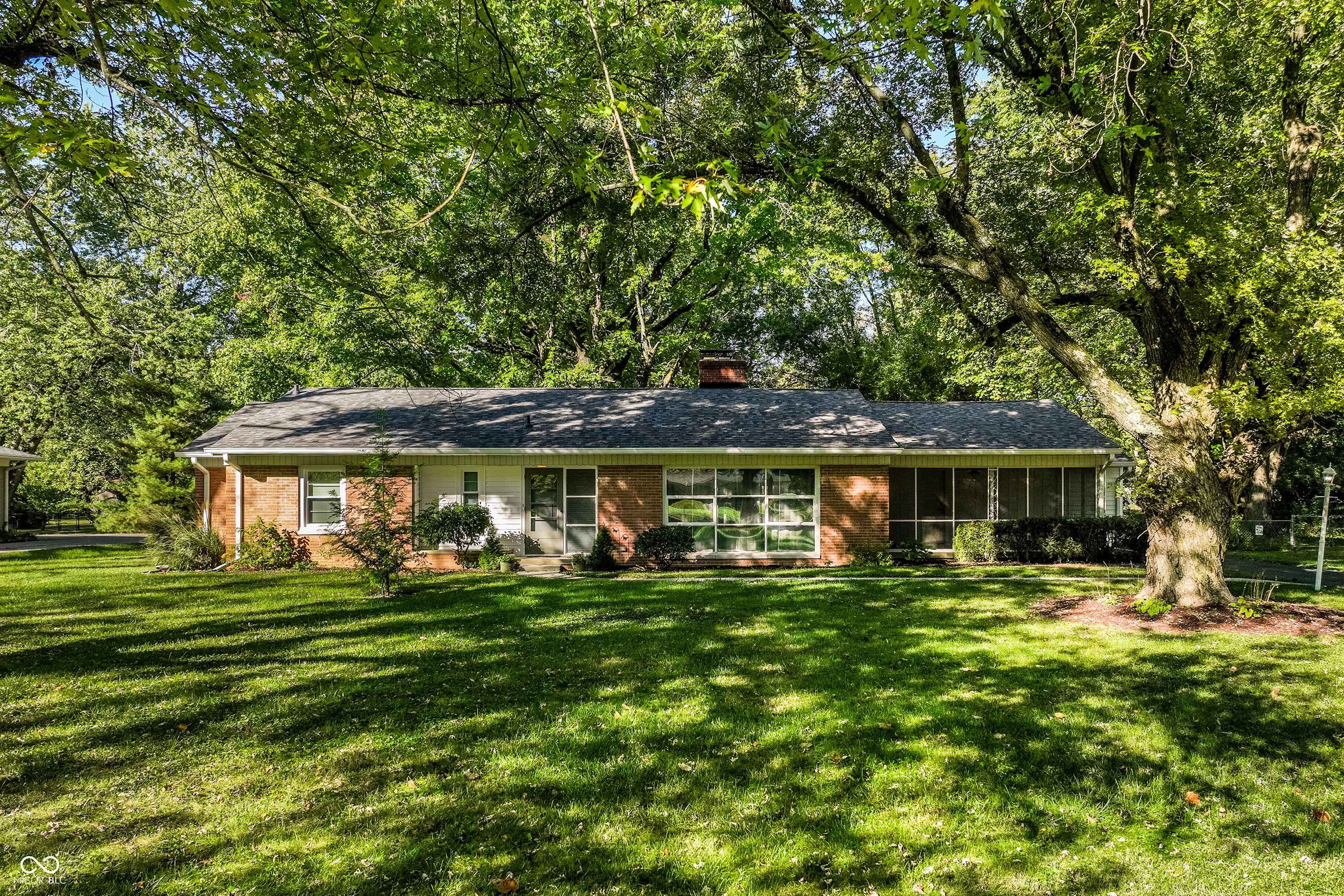 6234 N Tuxedo Street