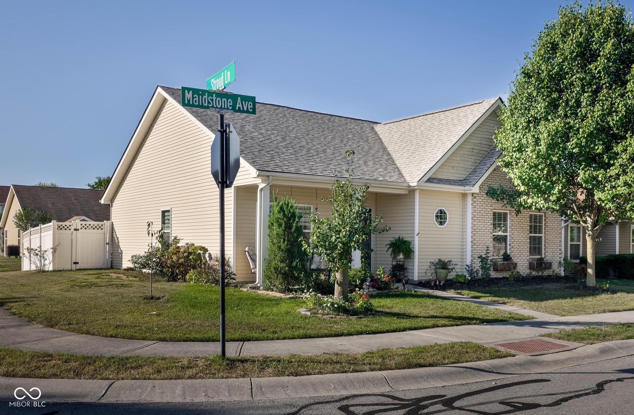 871 Maidstone Avenue