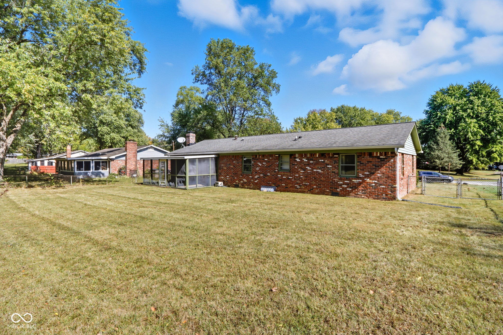 10420 Orchard Park Drive W